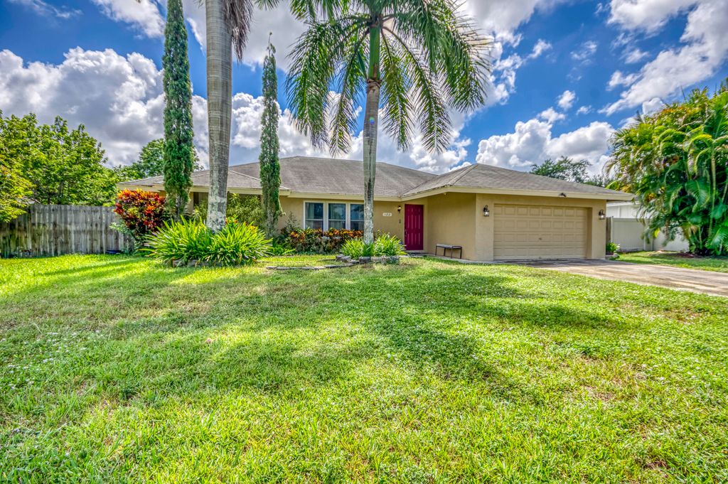 Photo of 122 Heron Parkway, Royal Palm Beach, FL 33411 (MLS # R11117889)