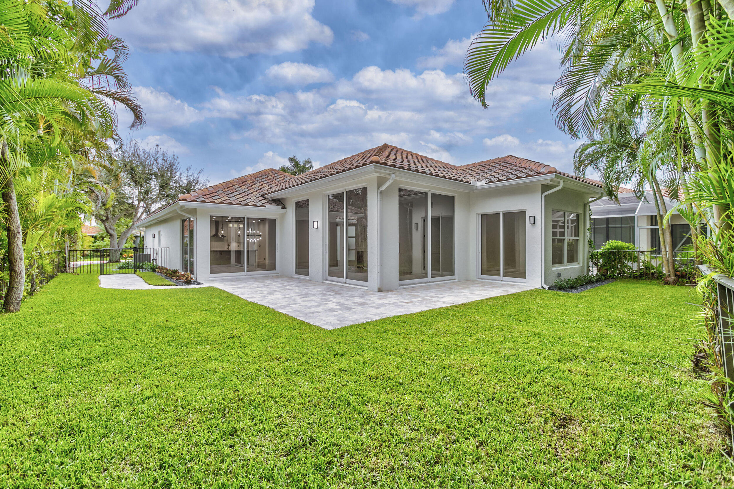 REGENTS PLACE - Residential