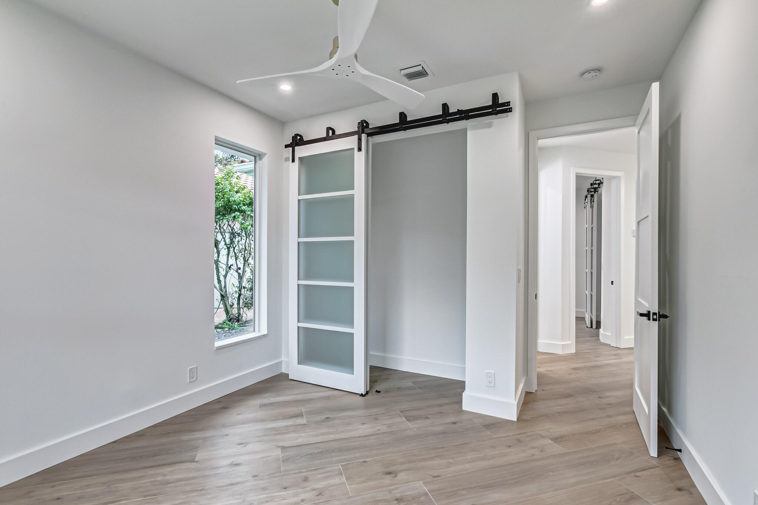 REGENTS PLACE - Residential