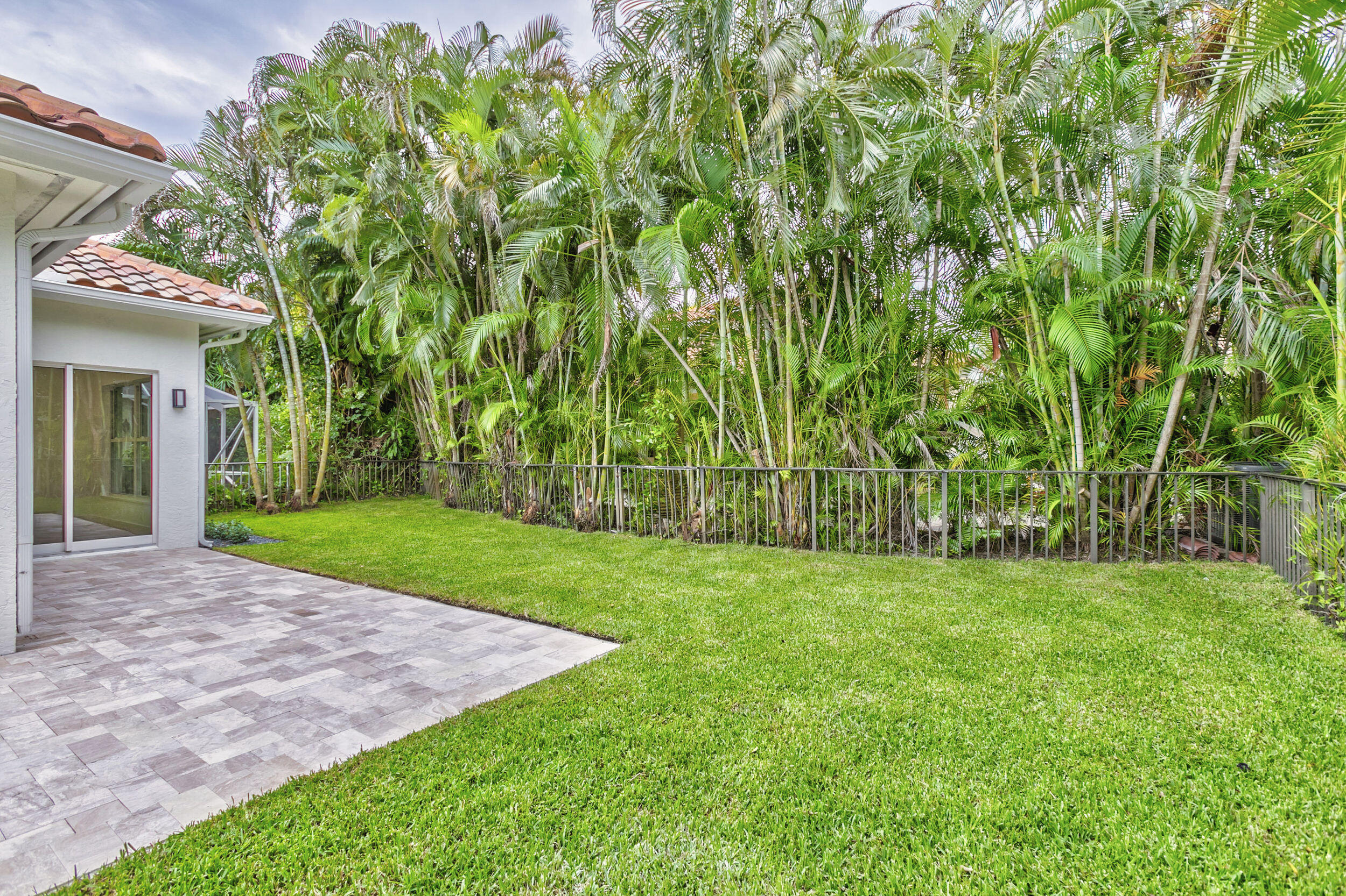 REGENTS PLACE - Residential