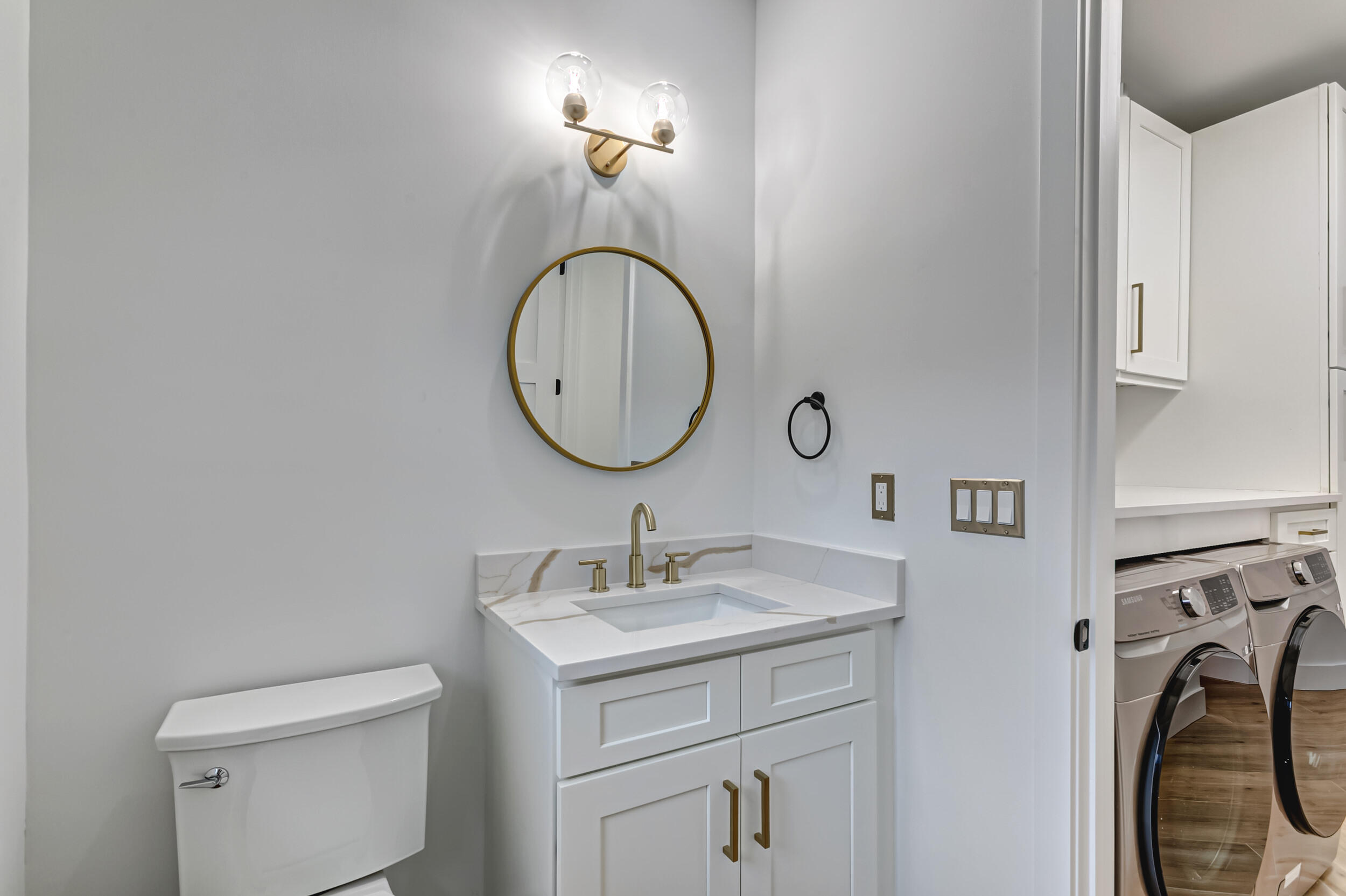 REGENTS PLACE - Residential