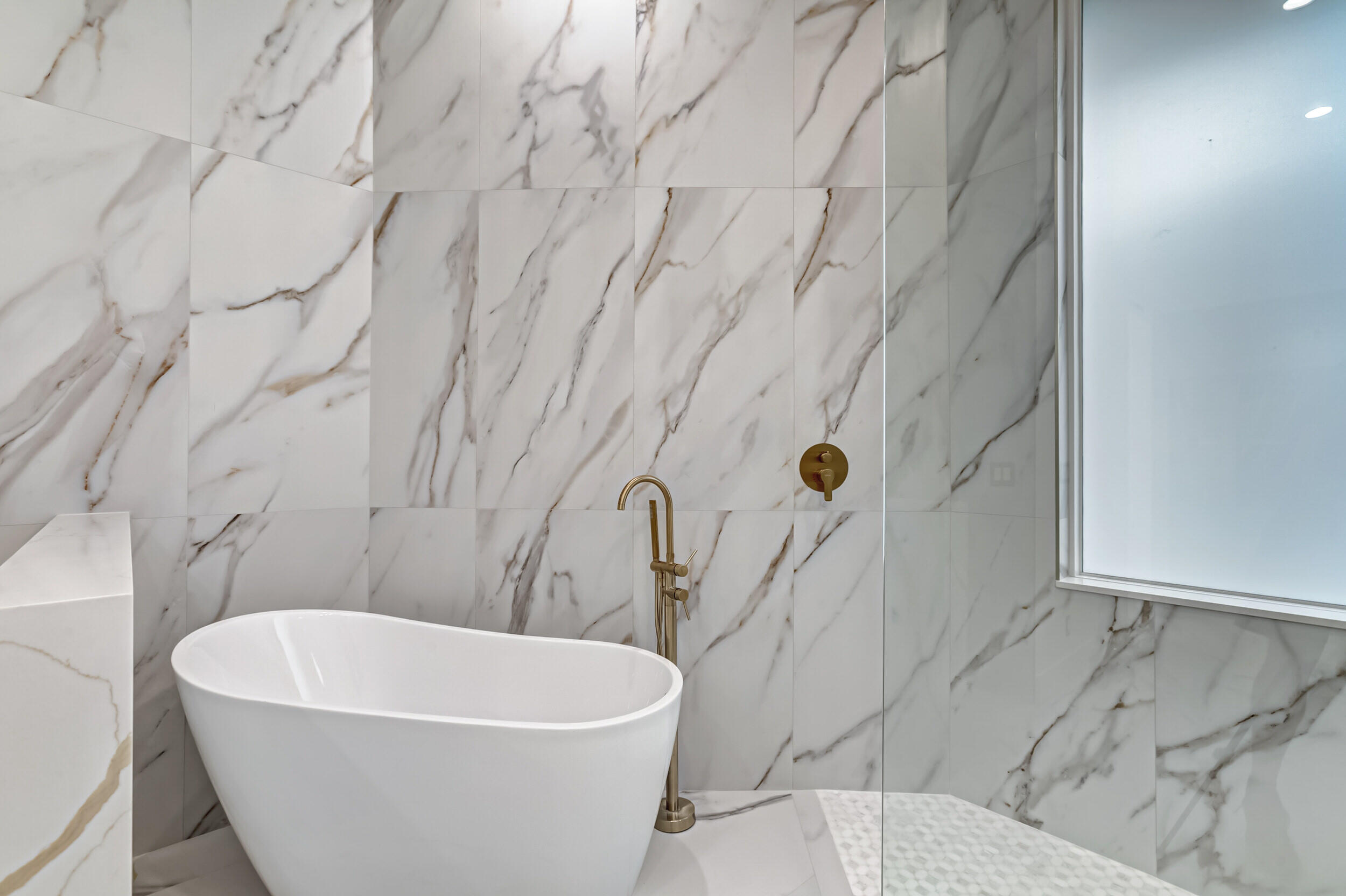 REGENTS PLACE - Residential