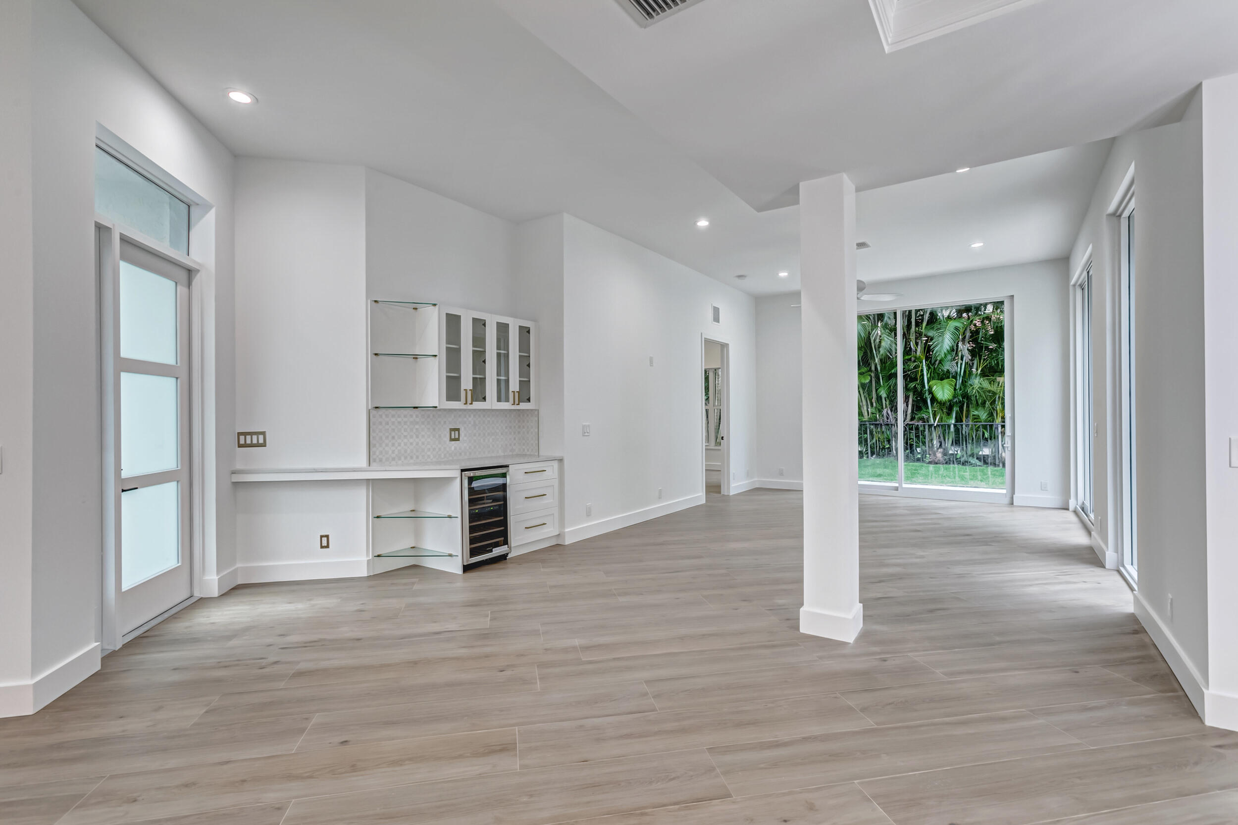 REGENTS PLACE - Residential