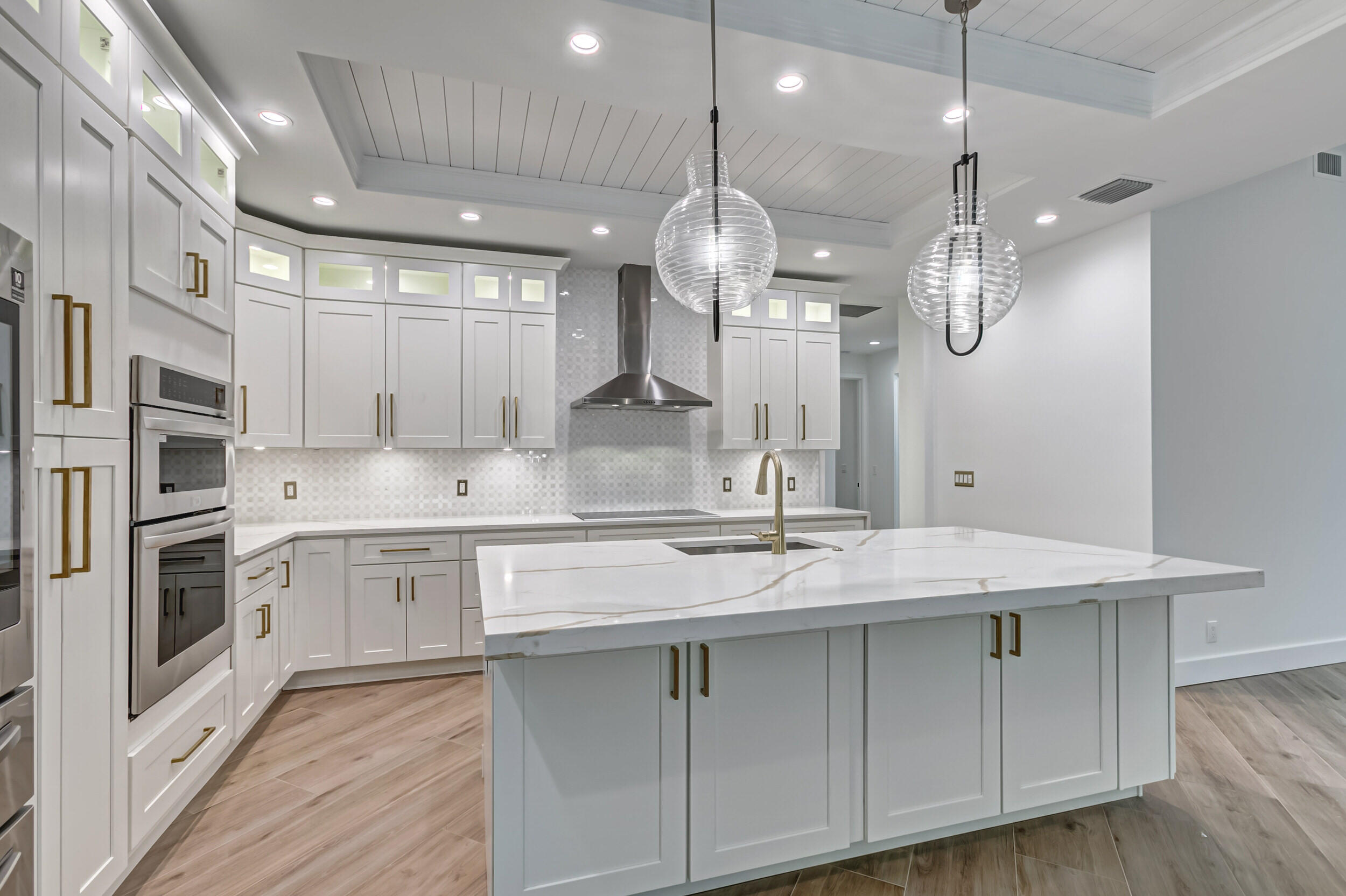 REGENTS PLACE - Residential