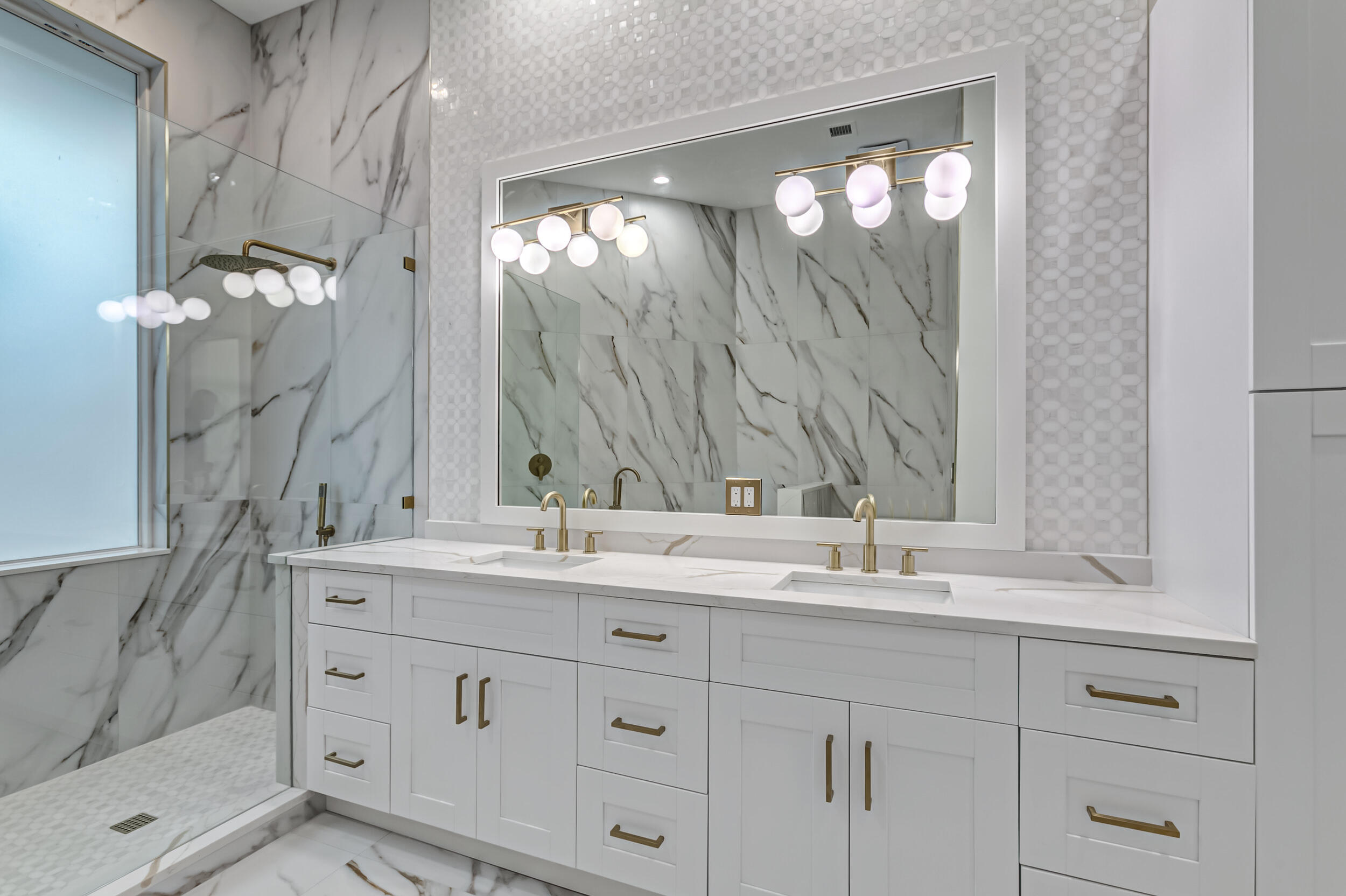 REGENTS PLACE - Residential