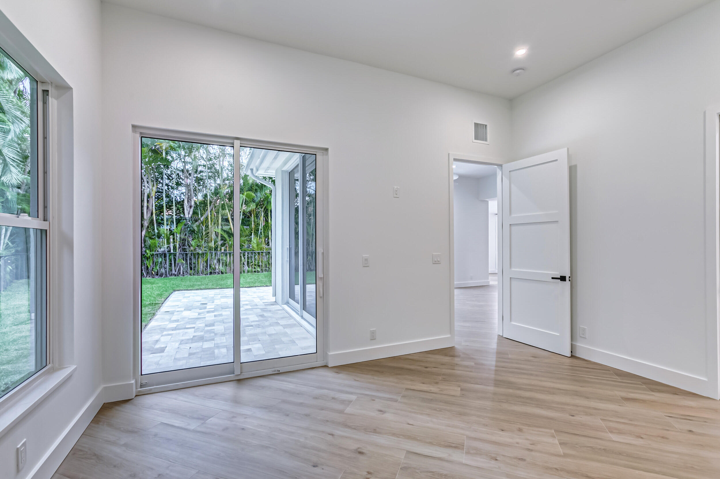 REGENTS PLACE - Residential