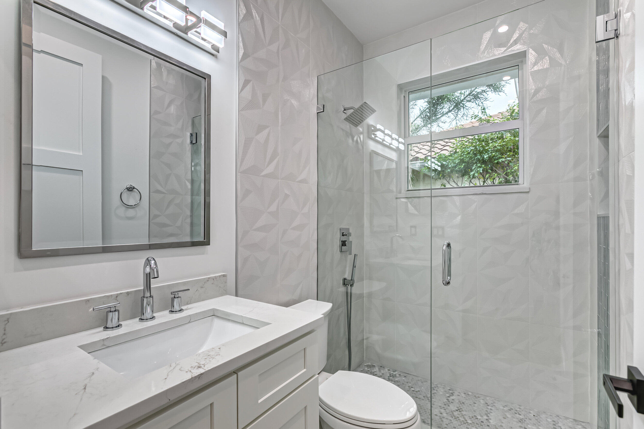 REGENTS PLACE - Residential