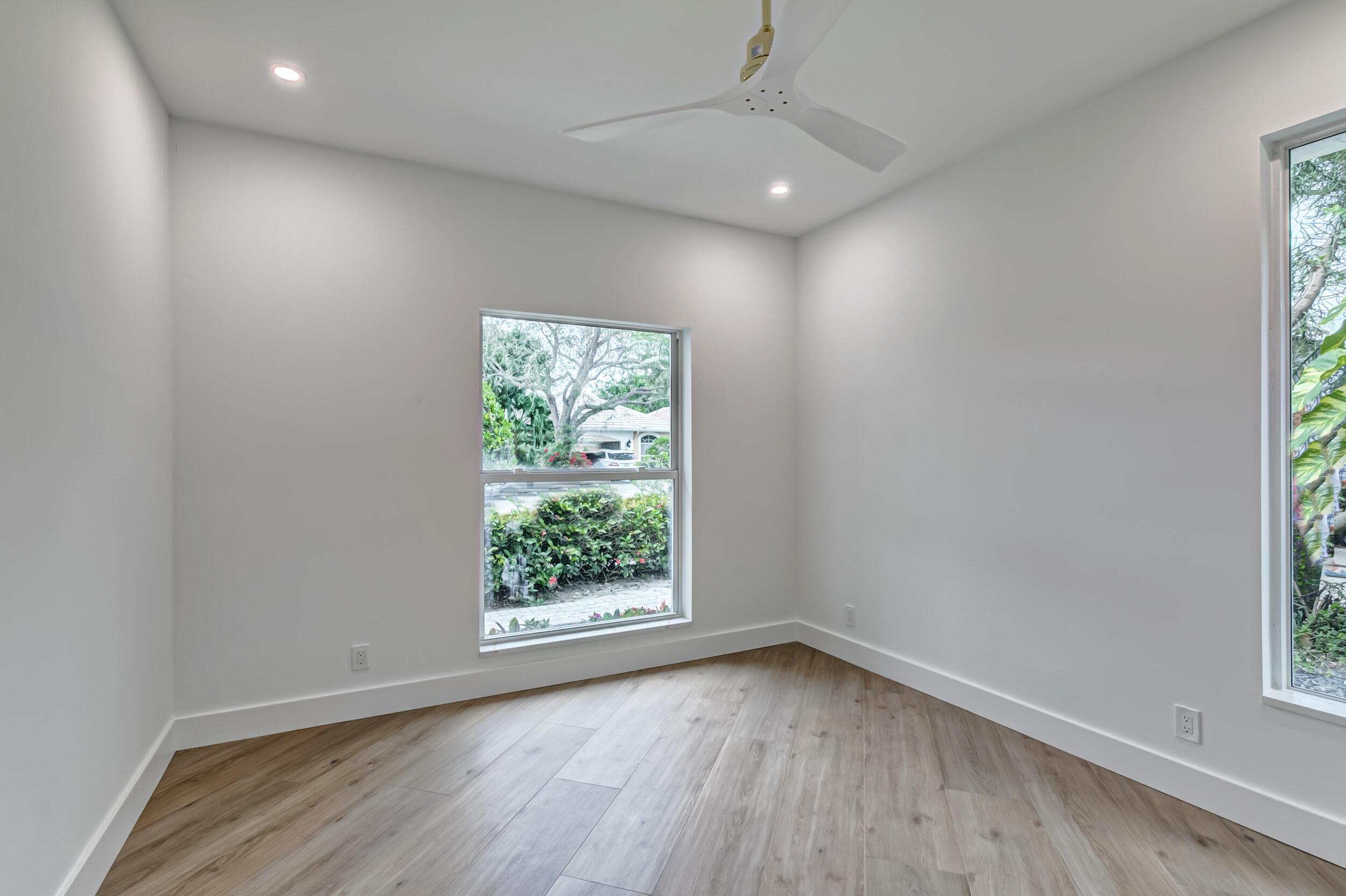 REGENTS PLACE - Residential