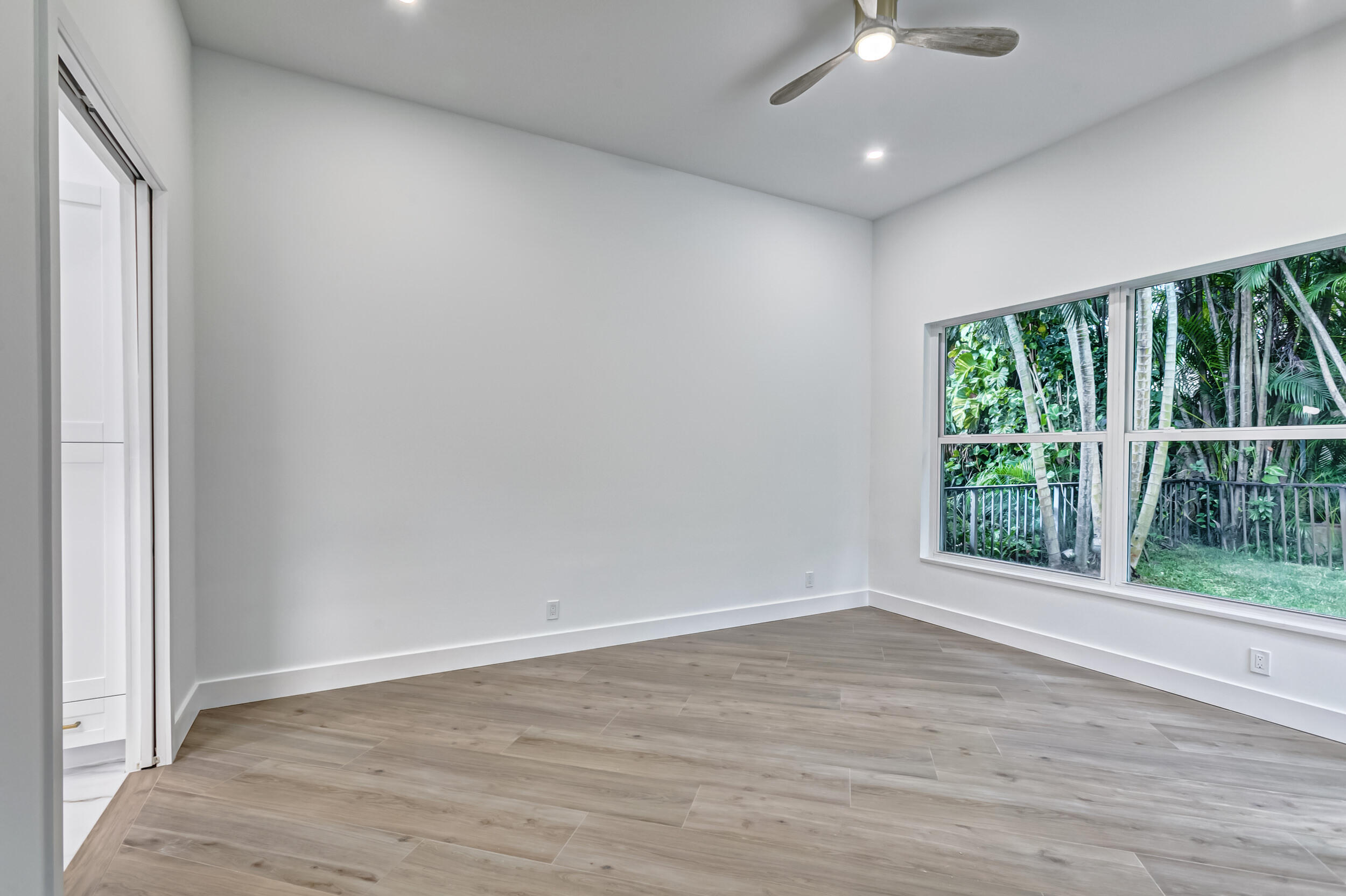 REGENTS PLACE - Residential