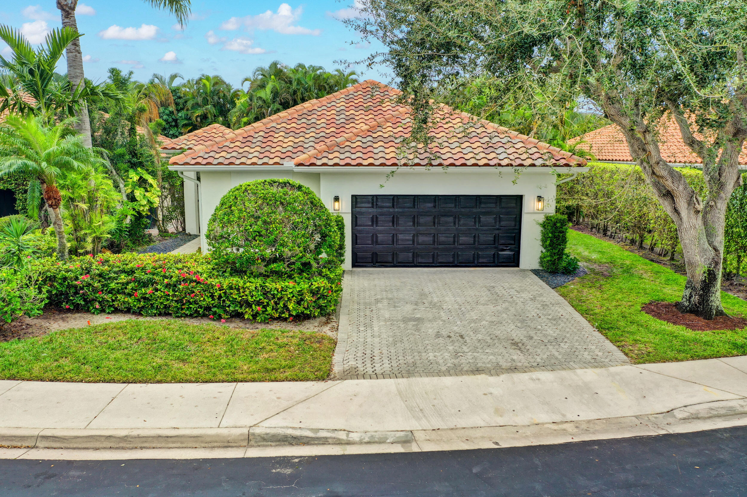 REGENTS PLACE - Residential