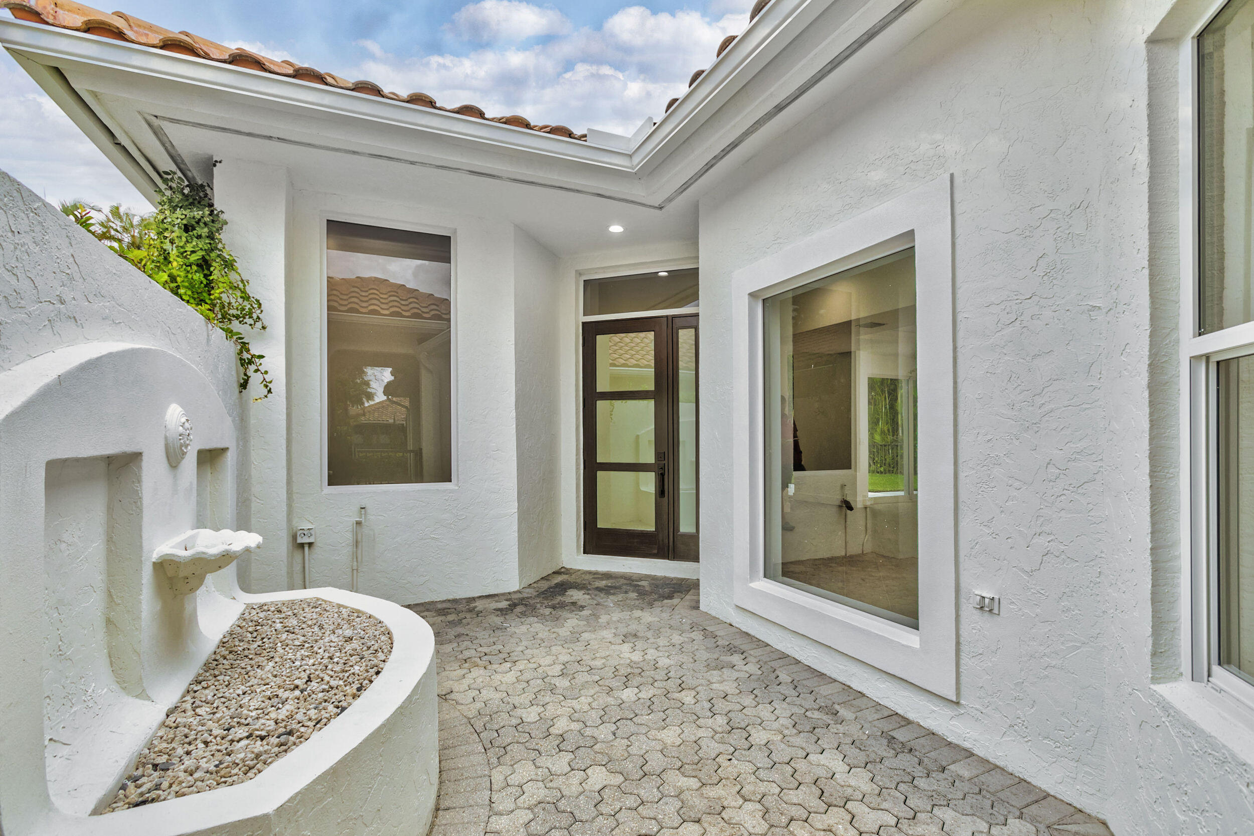 REGENTS PLACE - Residential