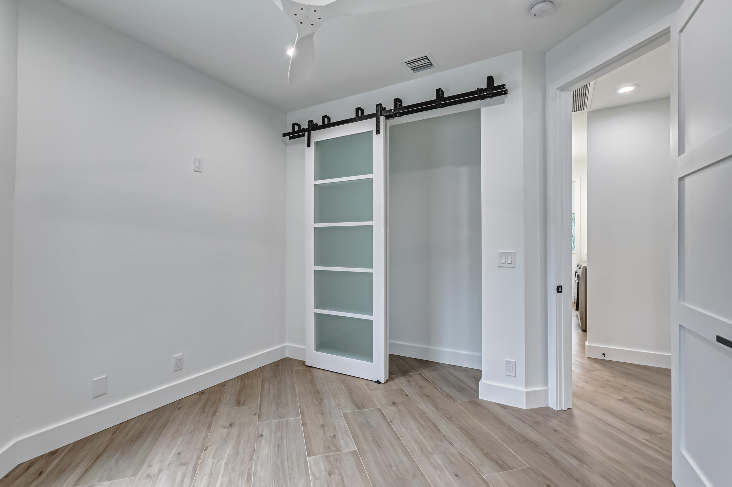 REGENTS PLACE - Residential