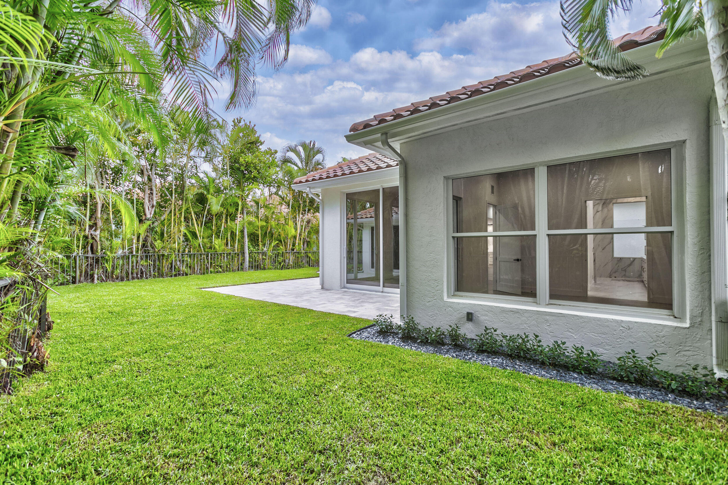 REGENTS PLACE - Residential