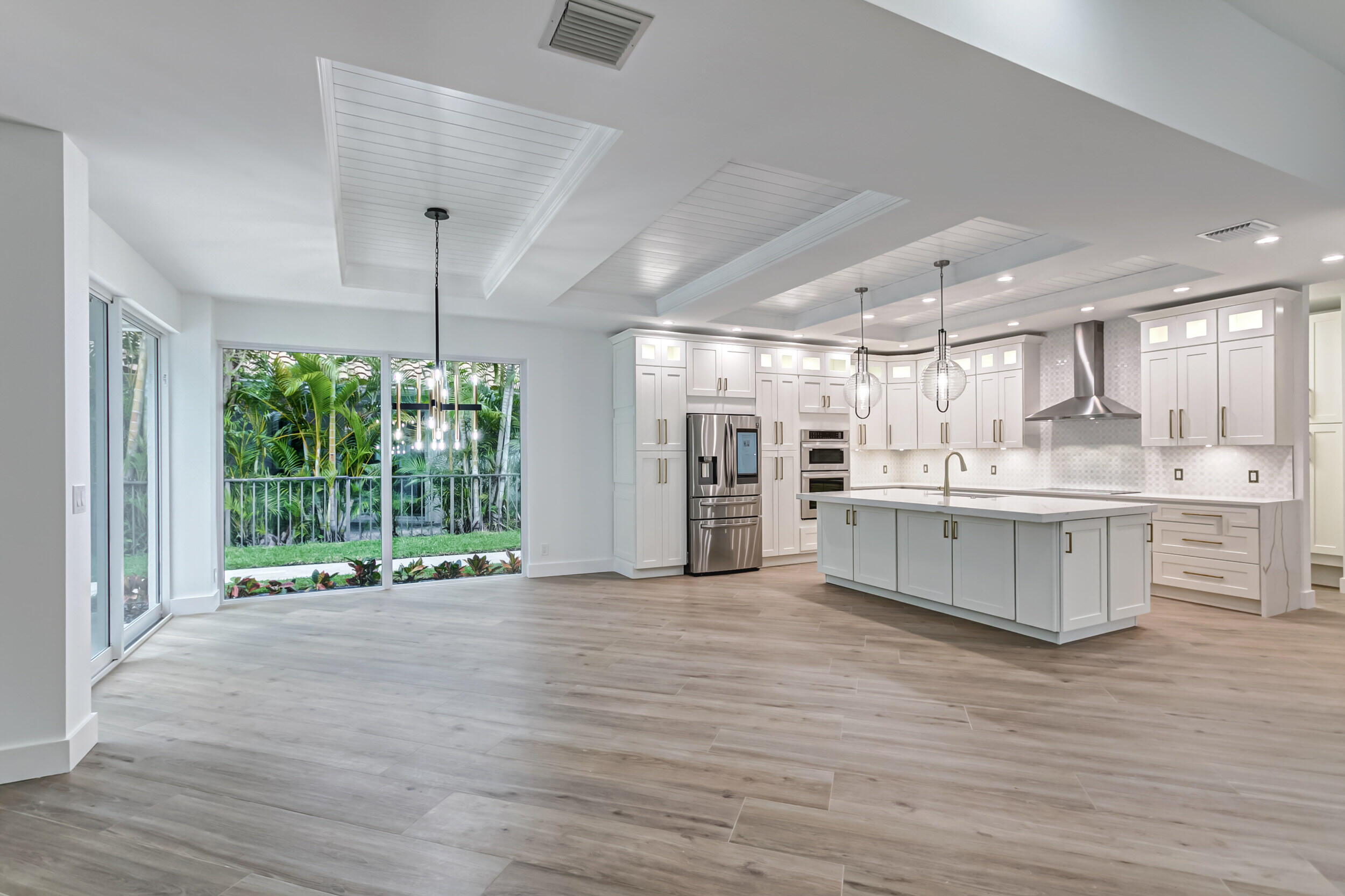 REGENTS PLACE - Residential