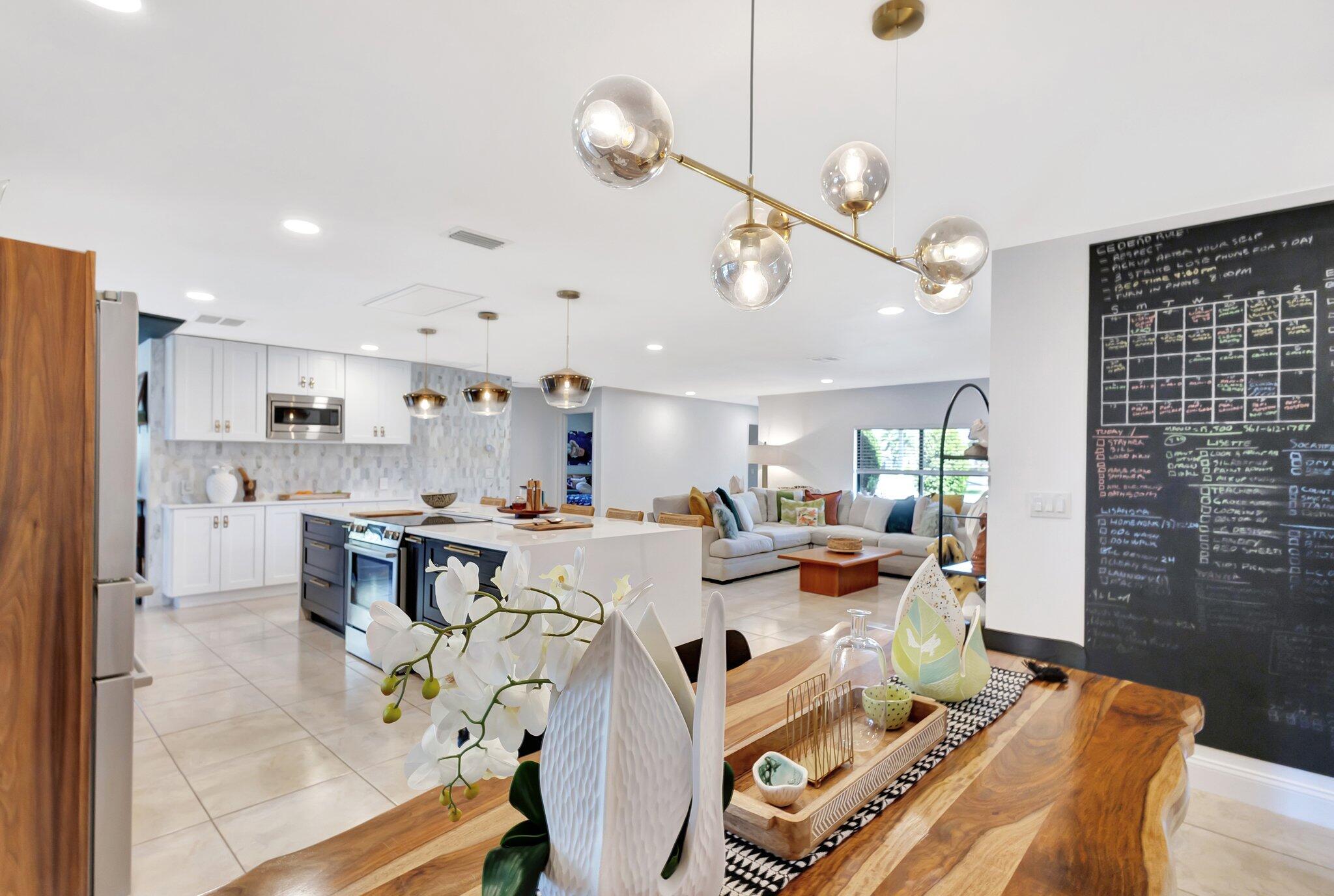 CROMWELL ESTATES - Residential Lease