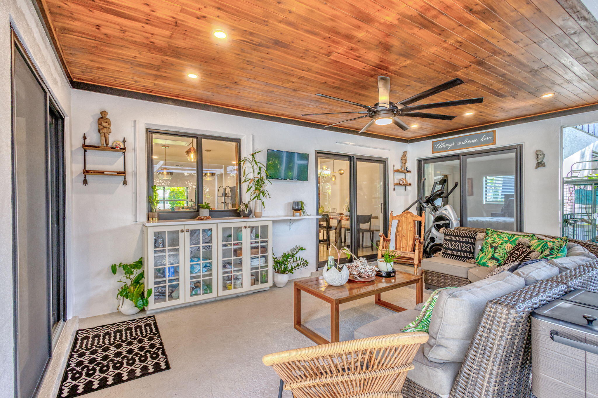 CROMWELL ESTATES - Residential Lease