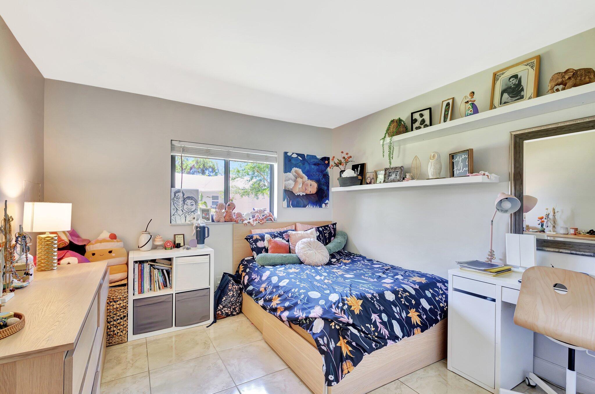 CROMWELL ESTATES - Residential Lease