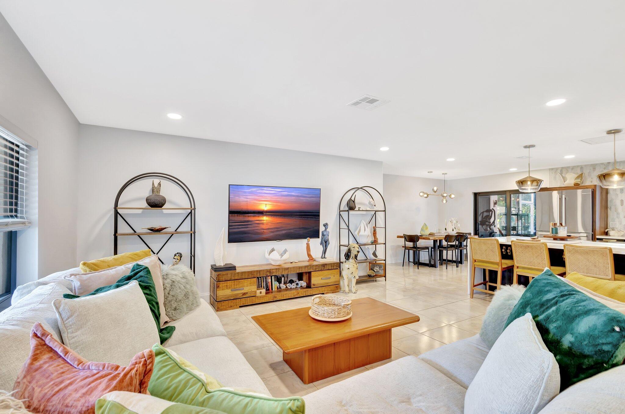 CROMWELL ESTATES - Residential Lease