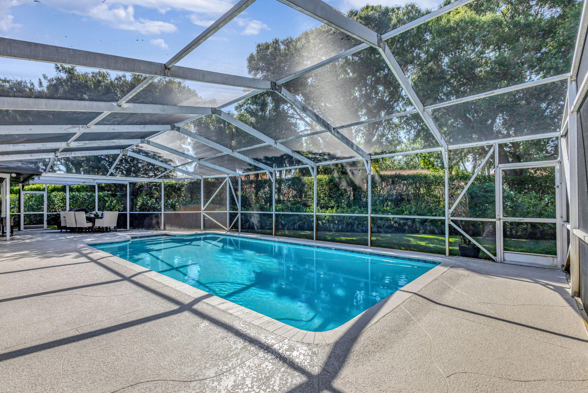 CROMWELL ESTATES - Residential Lease