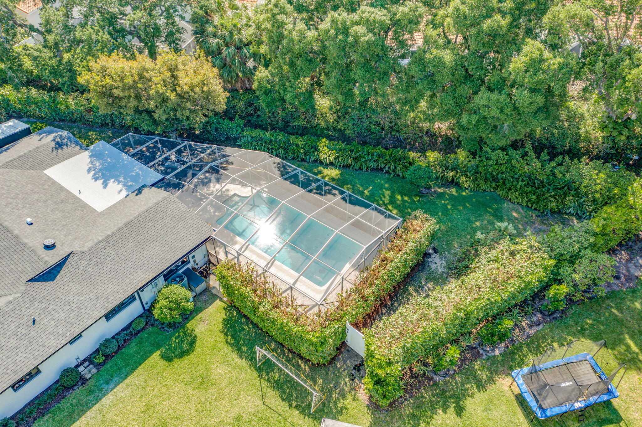 CROMWELL ESTATES - Residential Lease