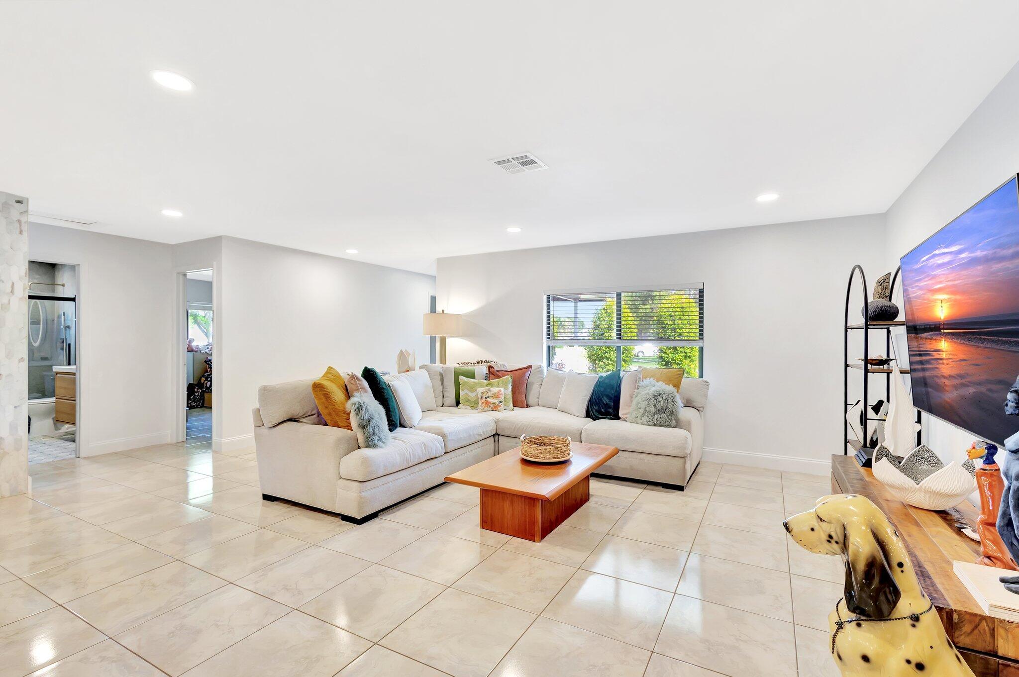 CROMWELL ESTATES - Residential Lease