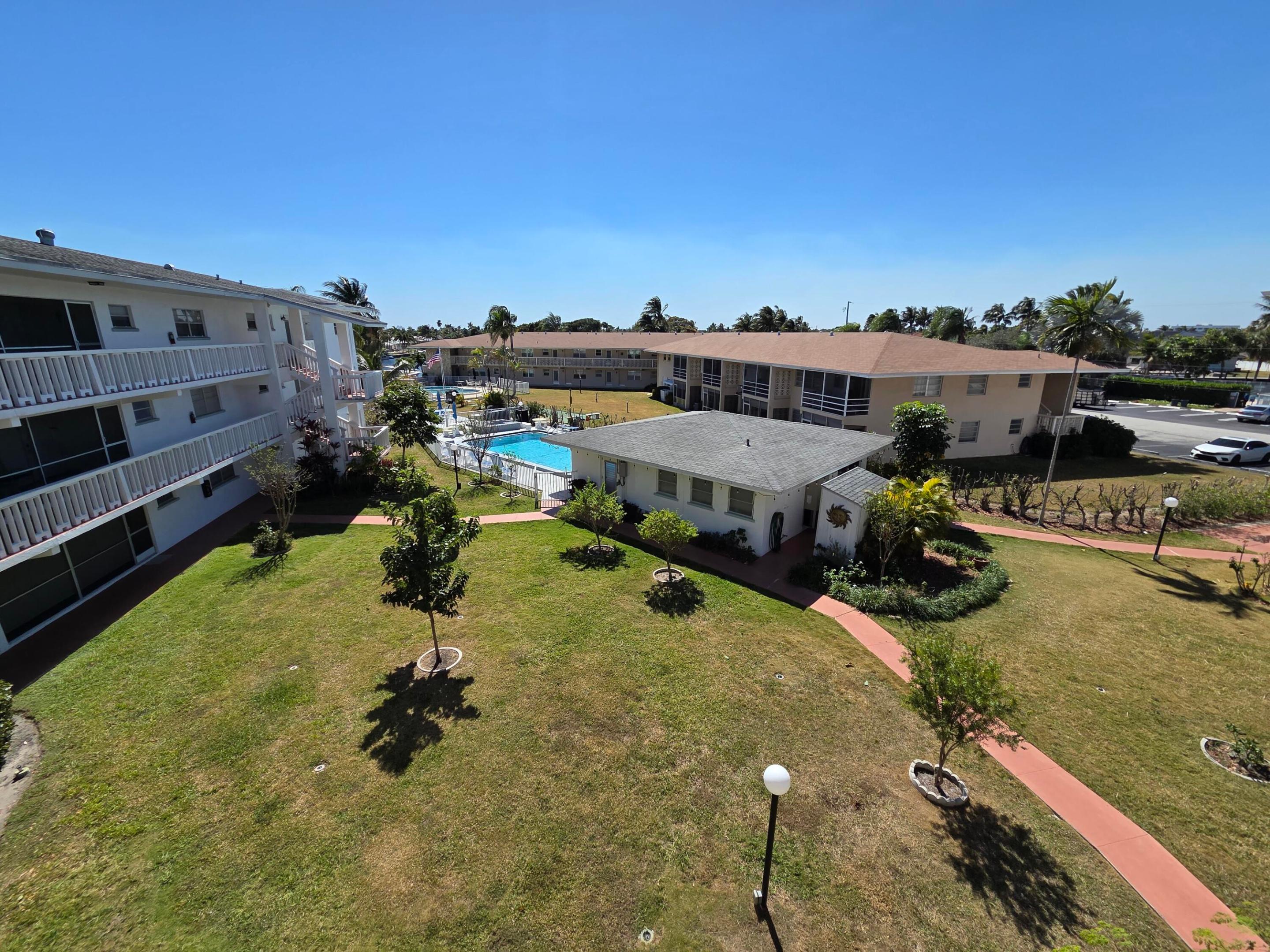 GARDEN ISLES APARTMENTS 1 CONDO - Residential