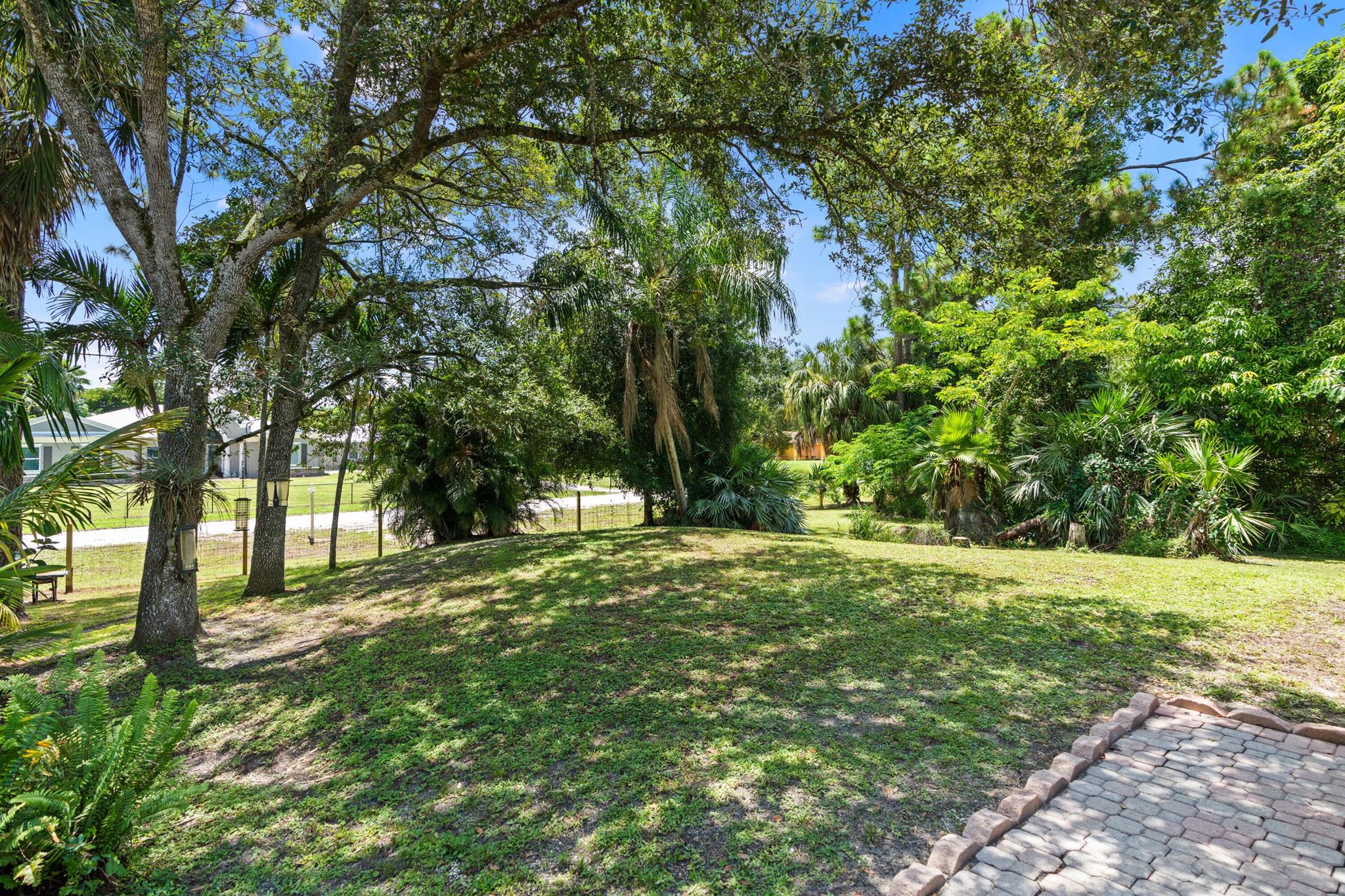 Loxahatchee - Residential