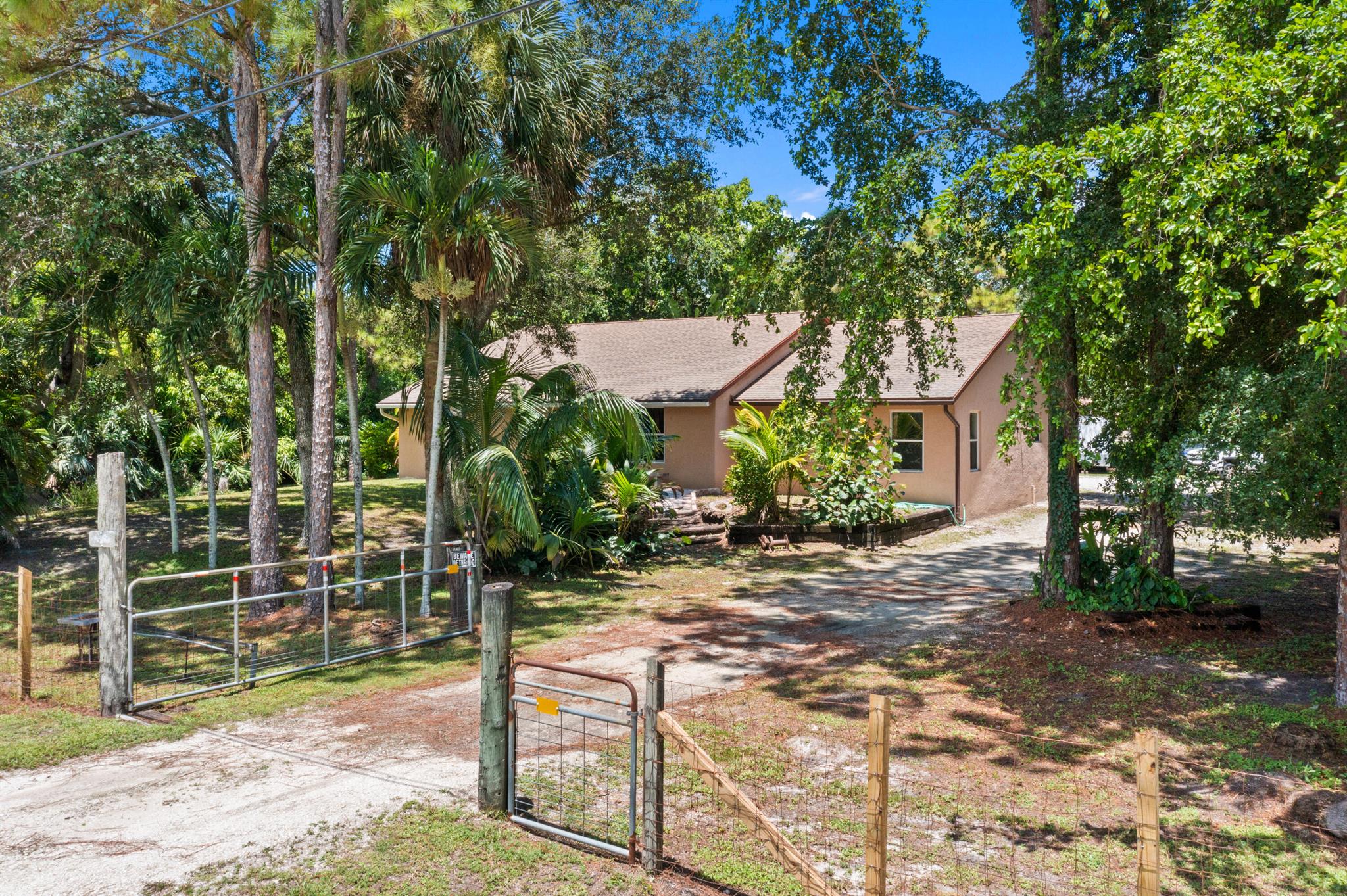 Loxahatchee - Residential