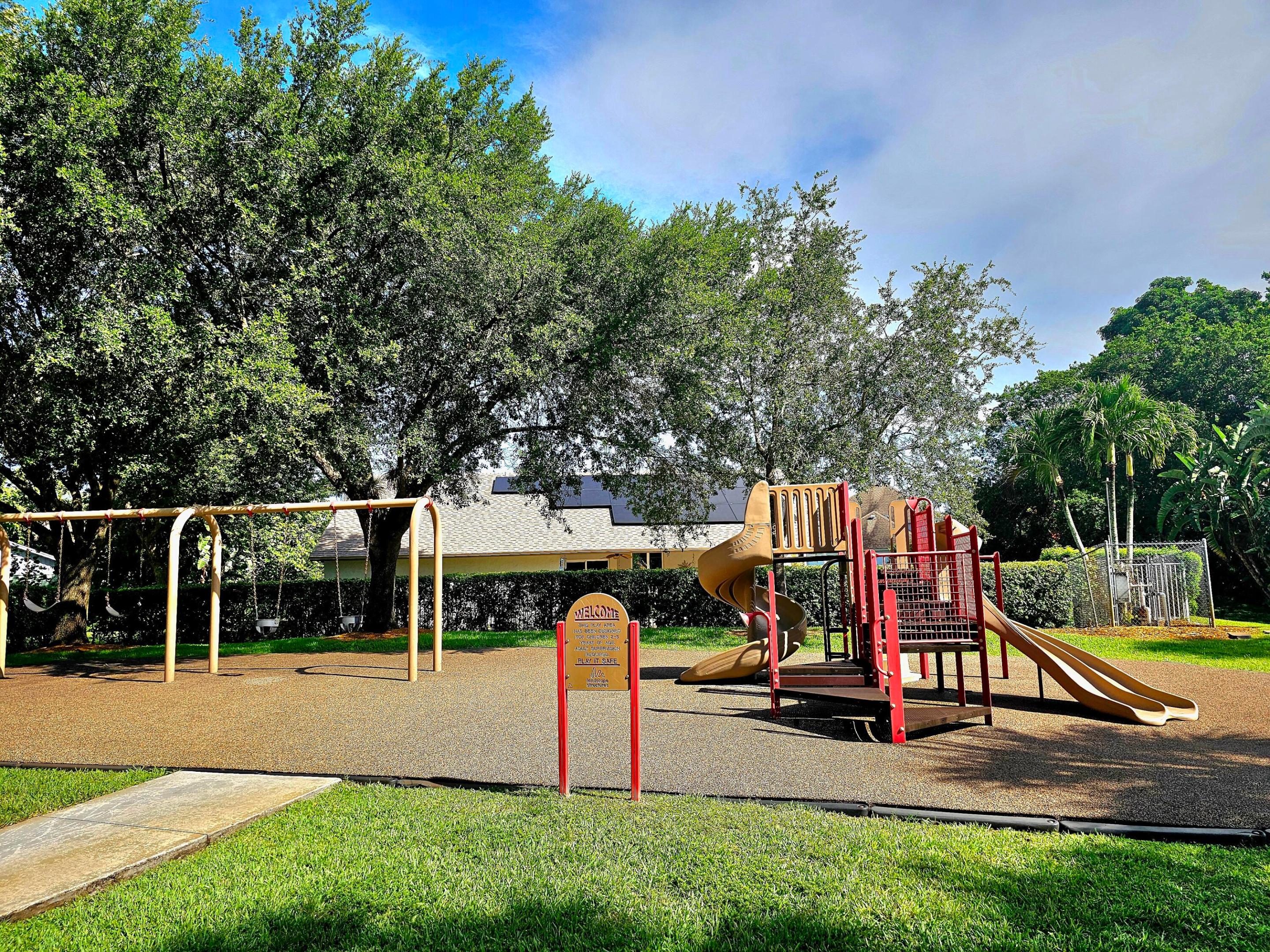 SOUTH SHORE 4 OF WELLINGTON - Residential Lease