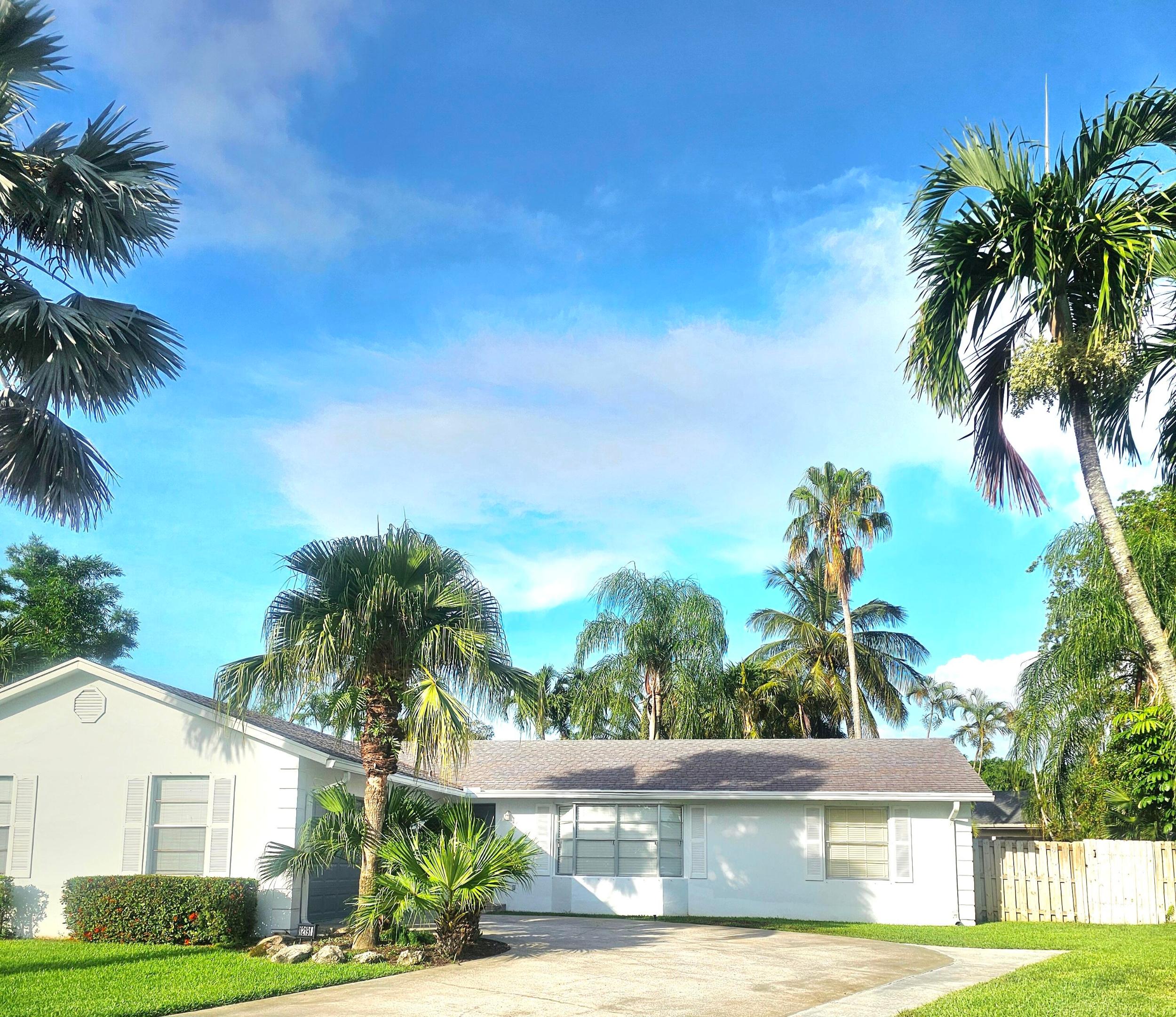 SOUTH SHORE 4 OF WELLINGTON - Residential Lease