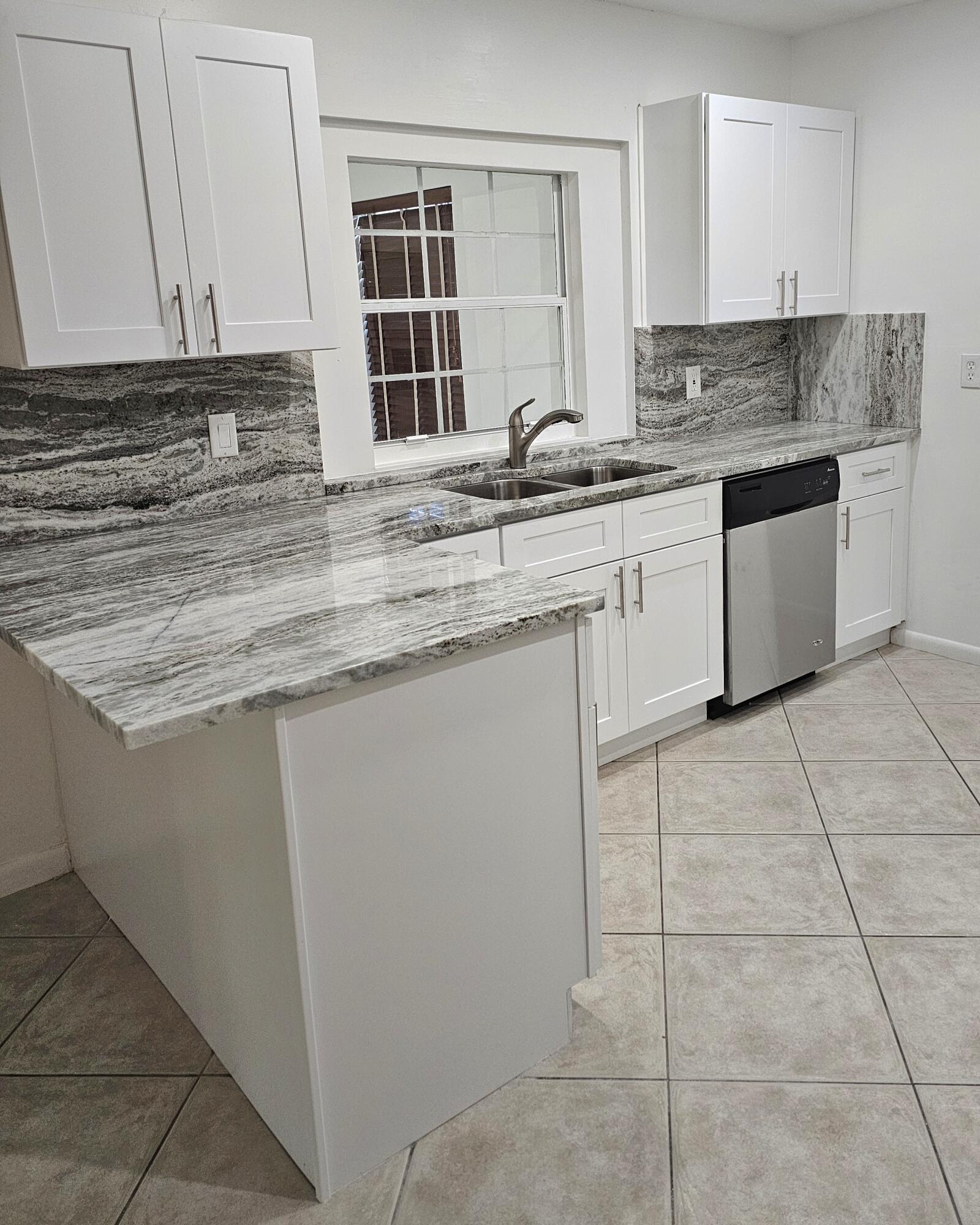 SOUTH SHORE 4 OF WELLINGTON - Residential Lease