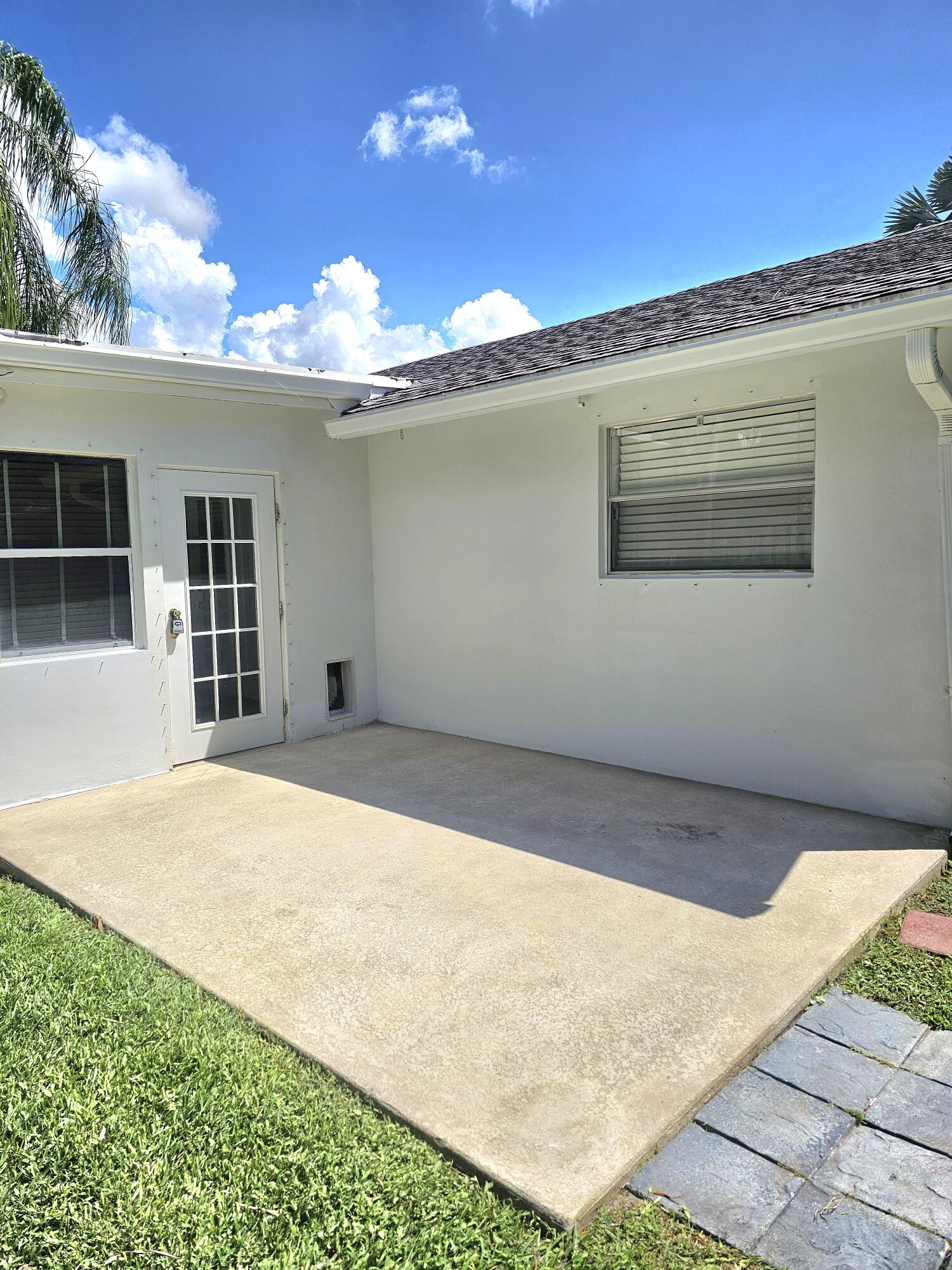 SOUTH SHORE 4 OF WELLINGTON - Residential Lease