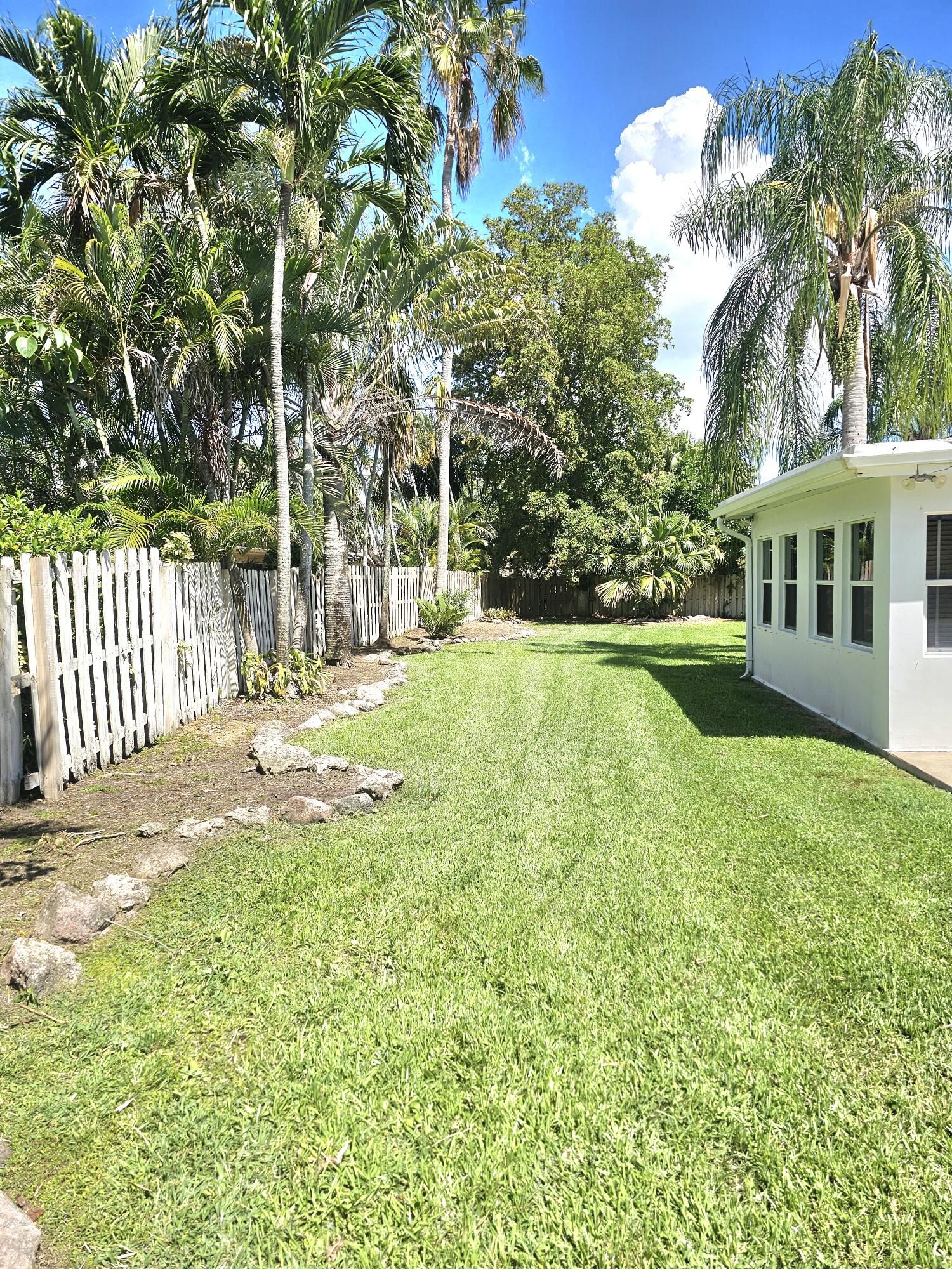 SOUTH SHORE 4 OF WELLINGTON - Residential Lease