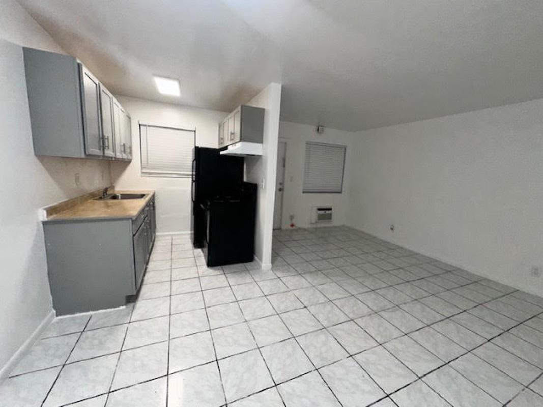 1958 Mckinley St 12