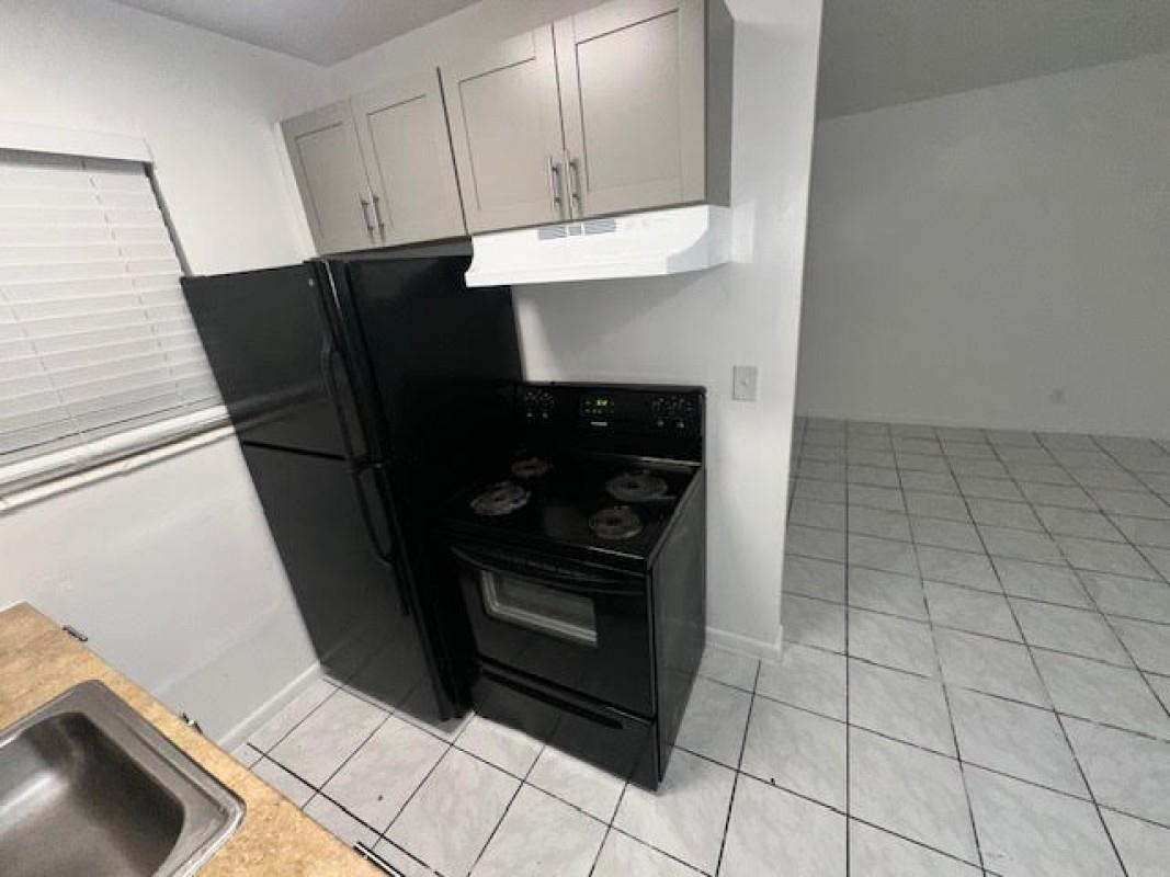 1958 Mckinley St 12