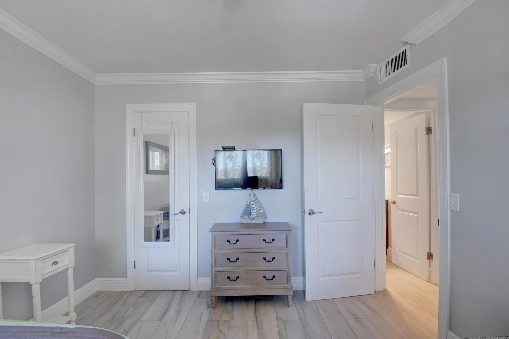 SNUG HARBOR GARDENS CONDO - Residential Lease