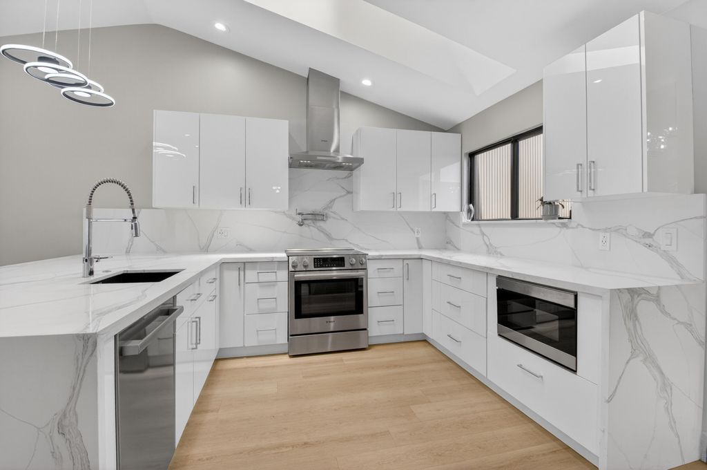 Photo of 7374 Woodmont Court, Boca Raton, FL 33434 (MLS # B26032617)
