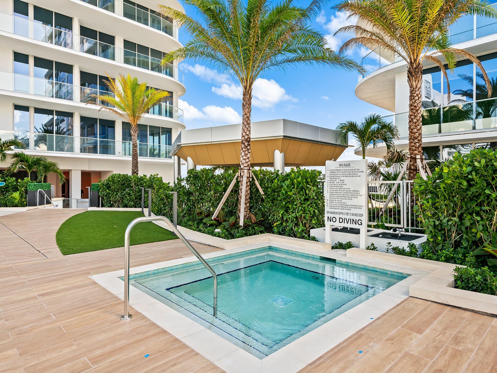 SELENE OCEANFRONT RESIDEN - Residential