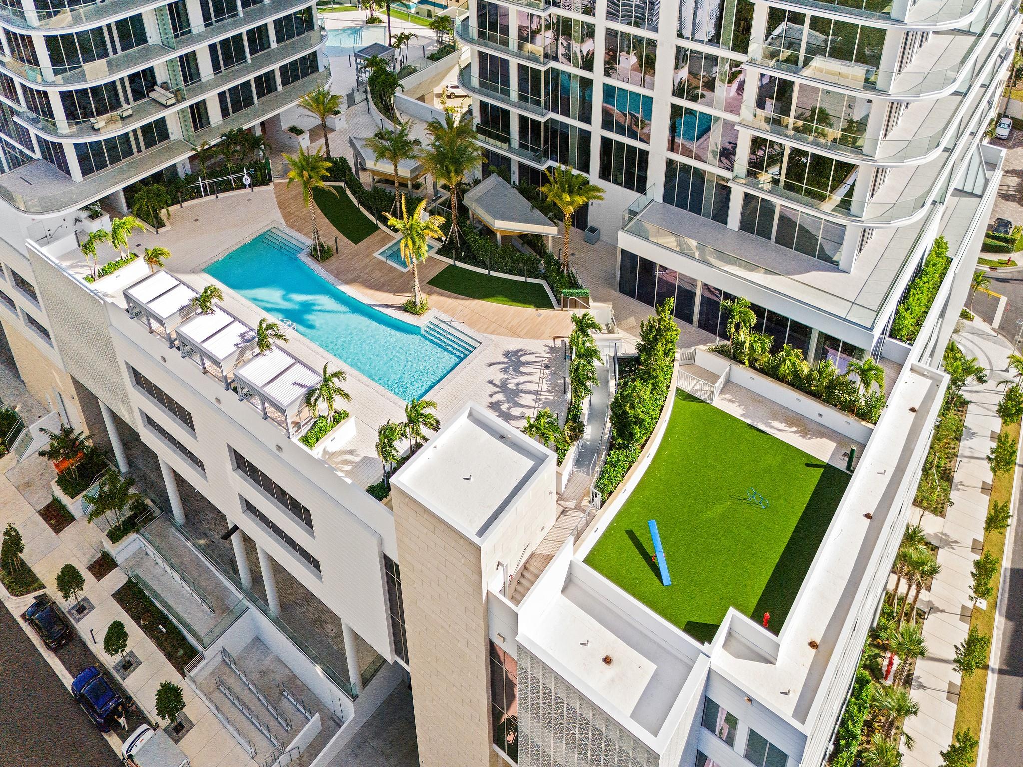 SELENE OCEANFRONT RESIDEN - Residential