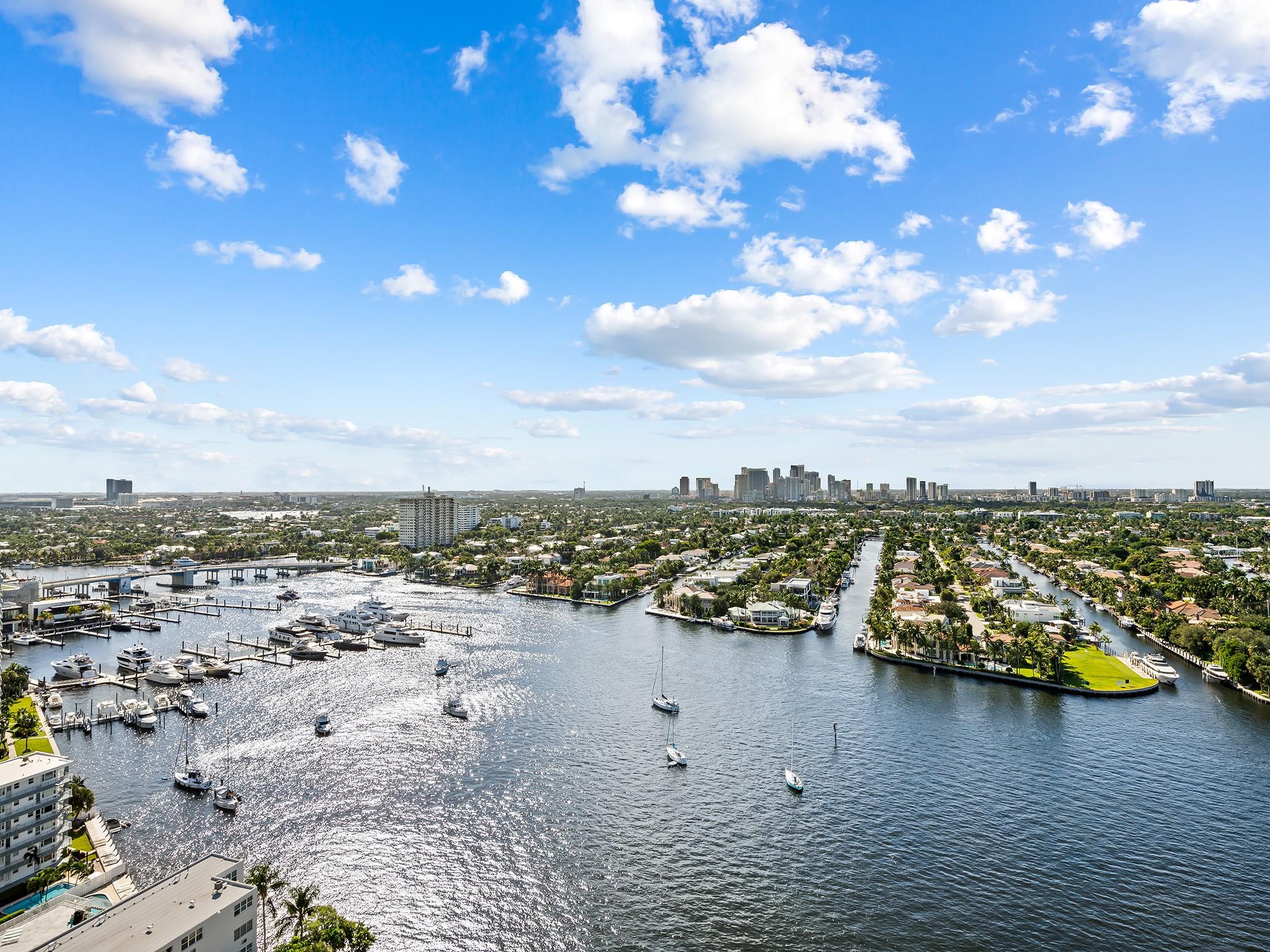 SELENE OCEANFRONT RESIDEN - Residential