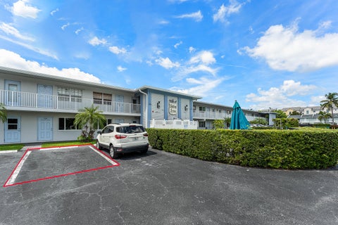 Tiny photo for 4111 NE 21st Way #204, Lighthouse Point, FL 33064 (MLS # B26057838)