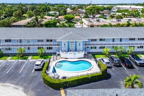 Photo of 4111 NE 21st Way #204, Lighthouse Point, FL 33064 (MLS # B26057838)