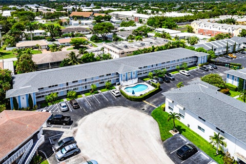 Tiny photo for 4111 NE 21st Way #204, Lighthouse Point, FL 33064 (MLS # B26057838)