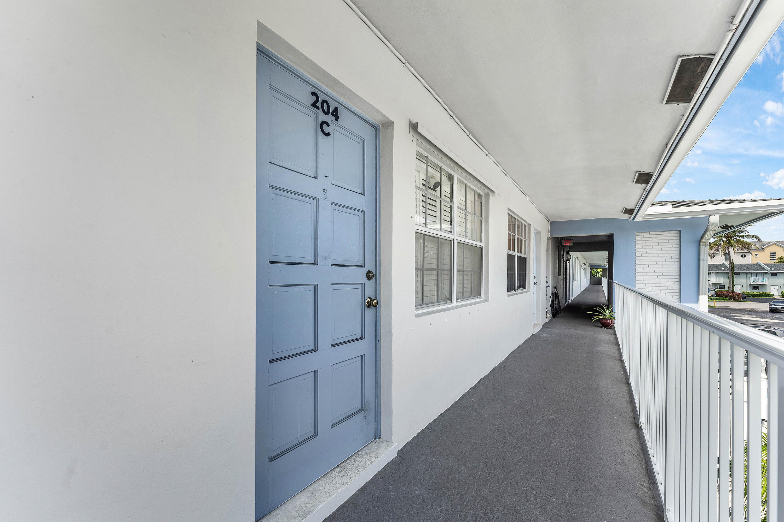 4111 NE 21st Way 204