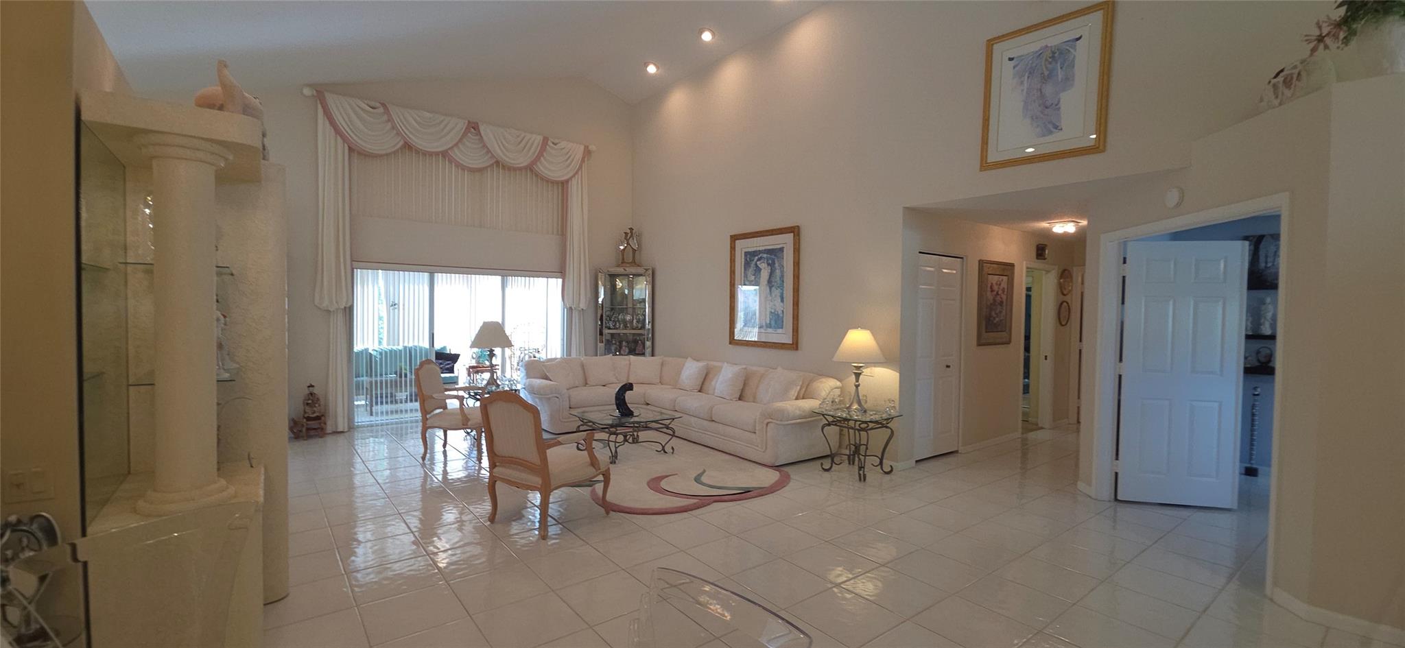 Boynton Beach, Florida 33437, United States, 3 Bedrooms Bedrooms, ,2 BathroomsBathrooms,Residential,Active,247217