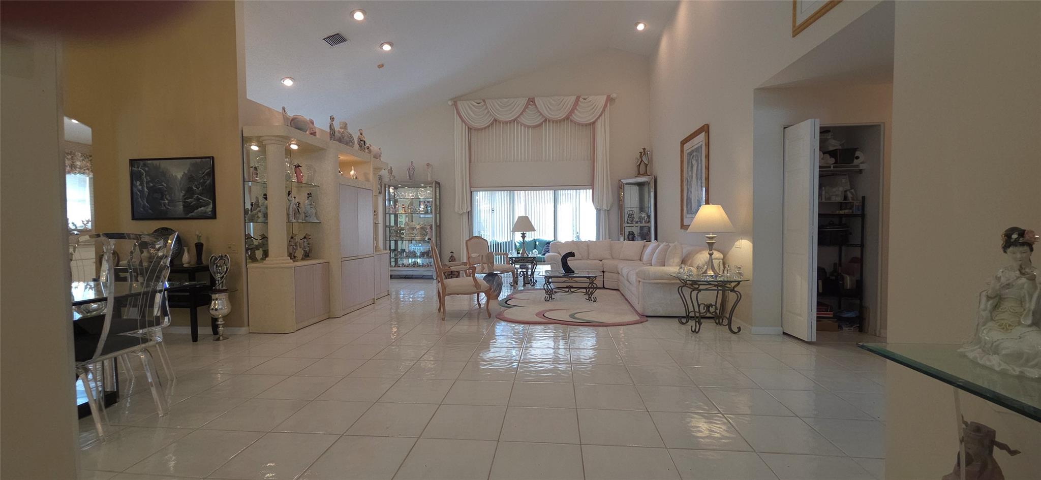 Boynton Beach, Florida 33437, United States, 3 Bedrooms Bedrooms, ,2 BathroomsBathrooms,Residential,Active,247217