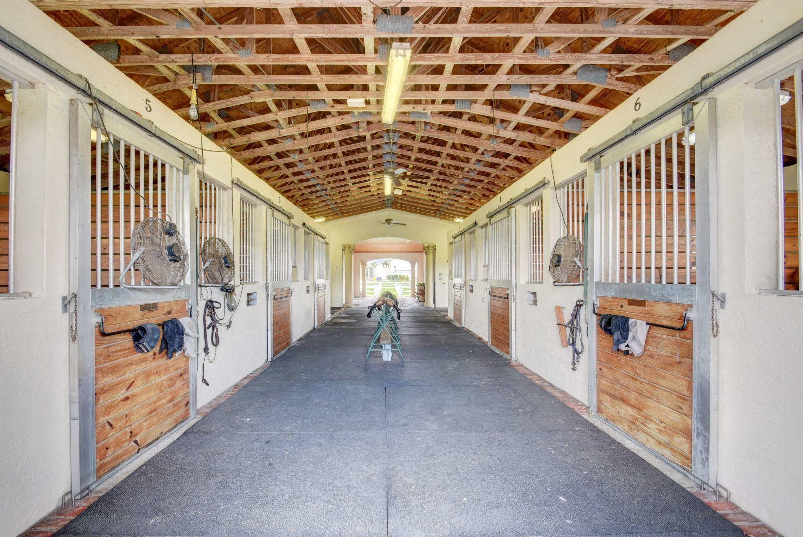 PALM BEACH POINT - Residential