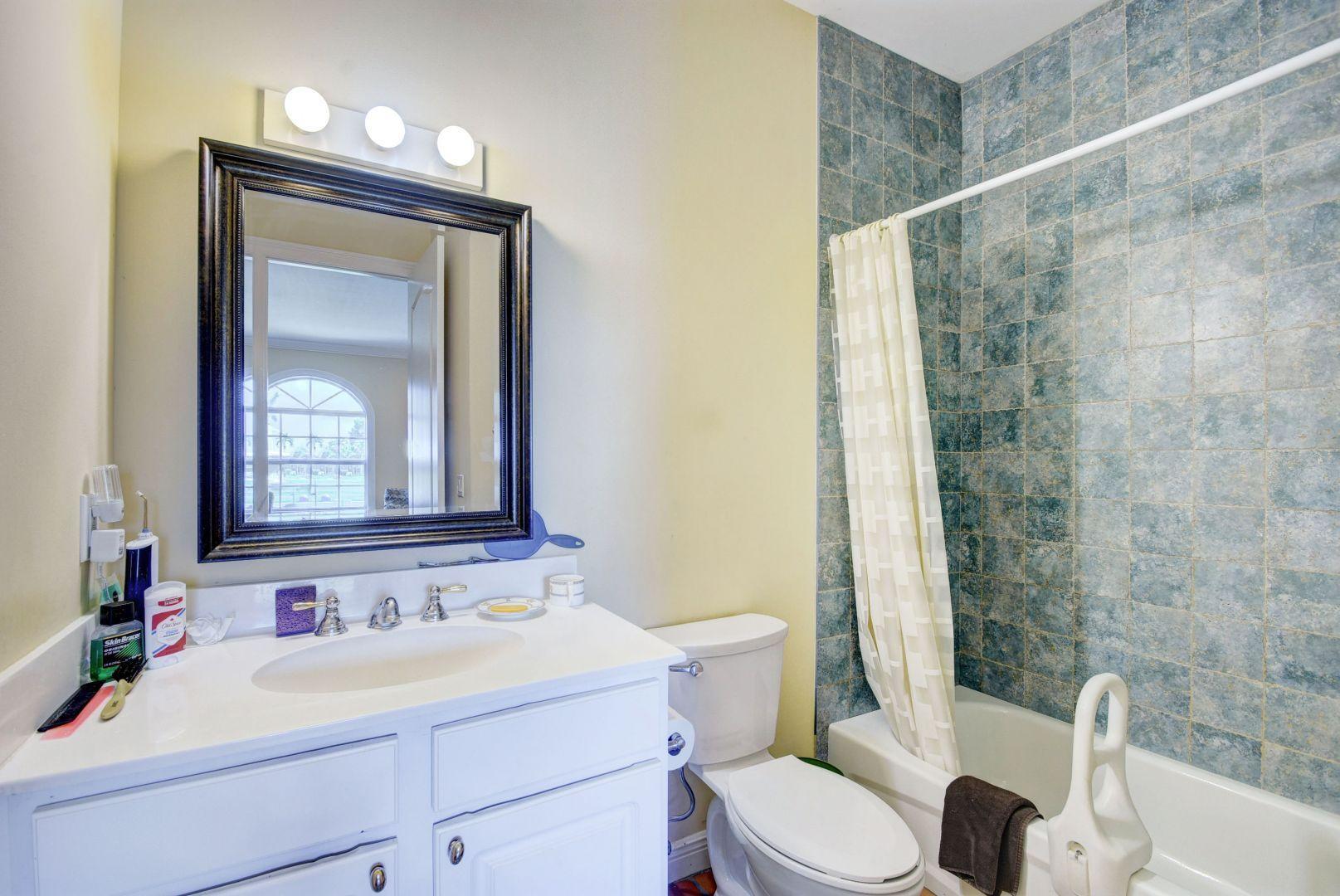 PALM BEACH POINT - Residential