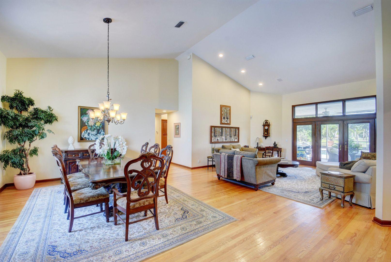 PALM BEACH POINT - Residential