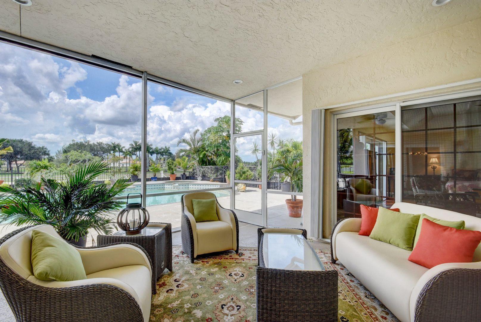 PALM BEACH POINT - Residential